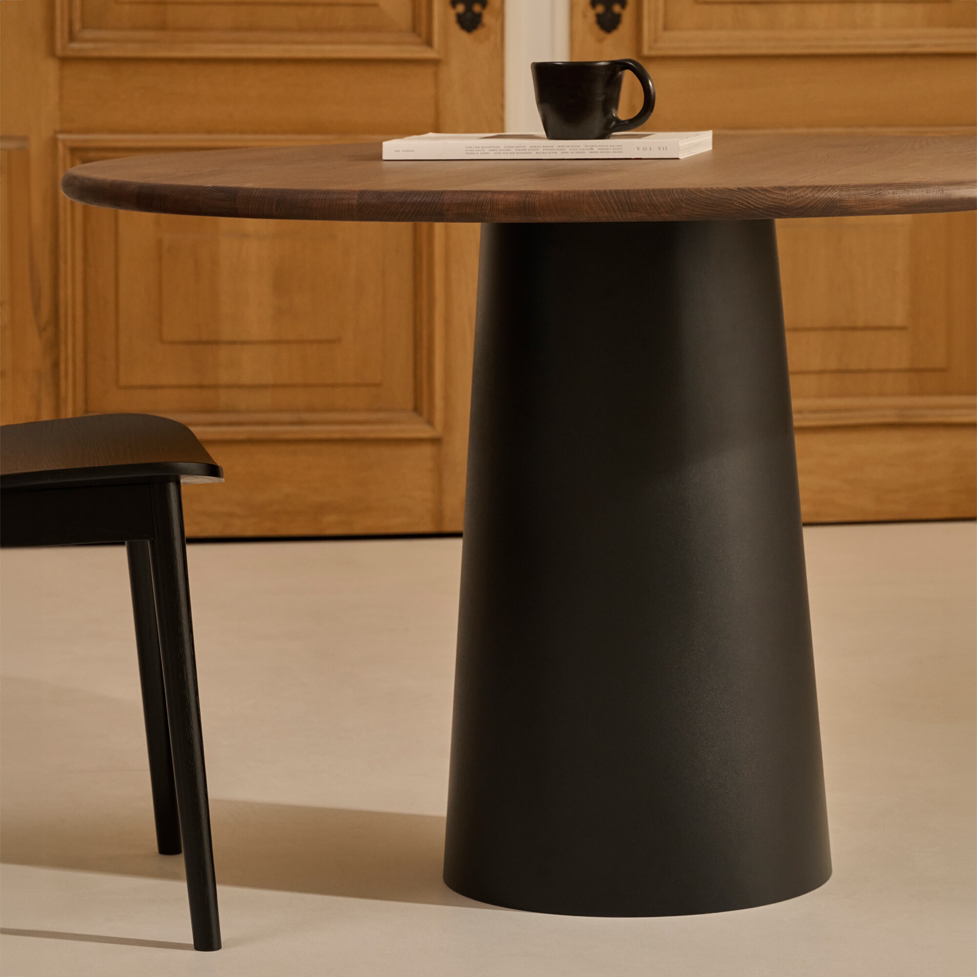 Circle of Calm Dining Table Ø 120cm
