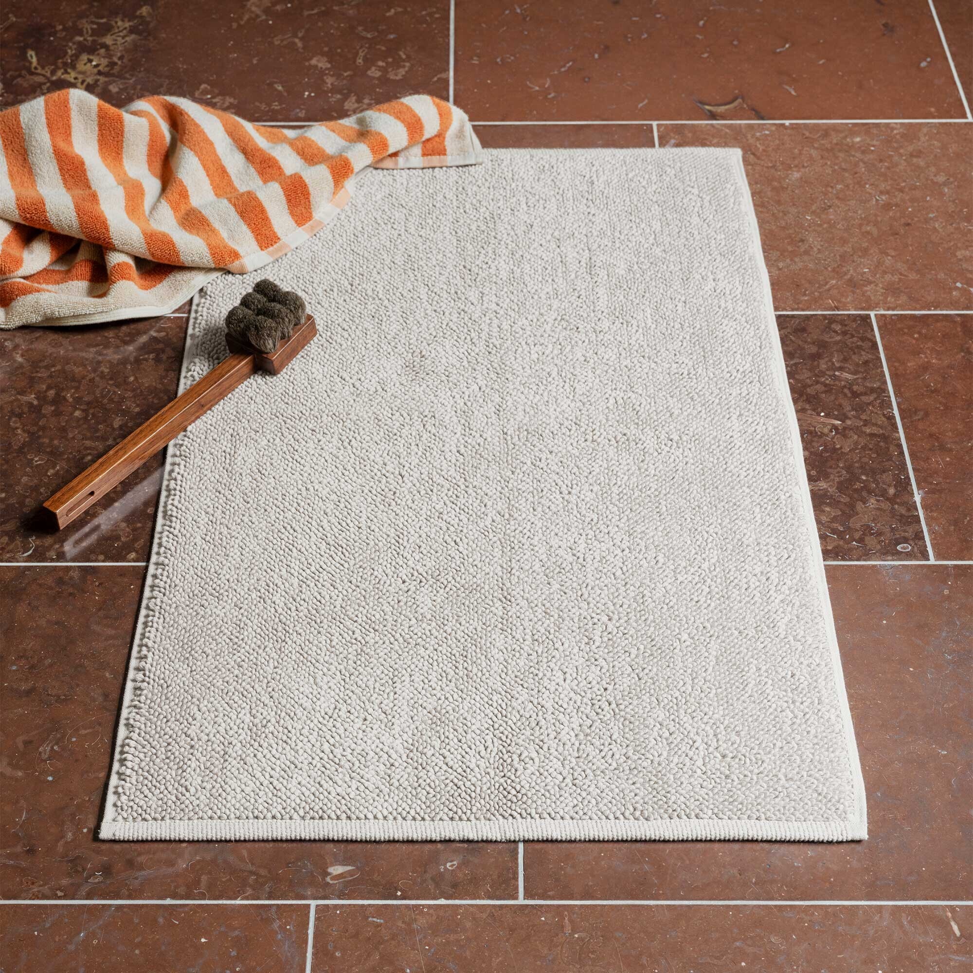 Arto Bath Towel Thick Stripes 140x70cm