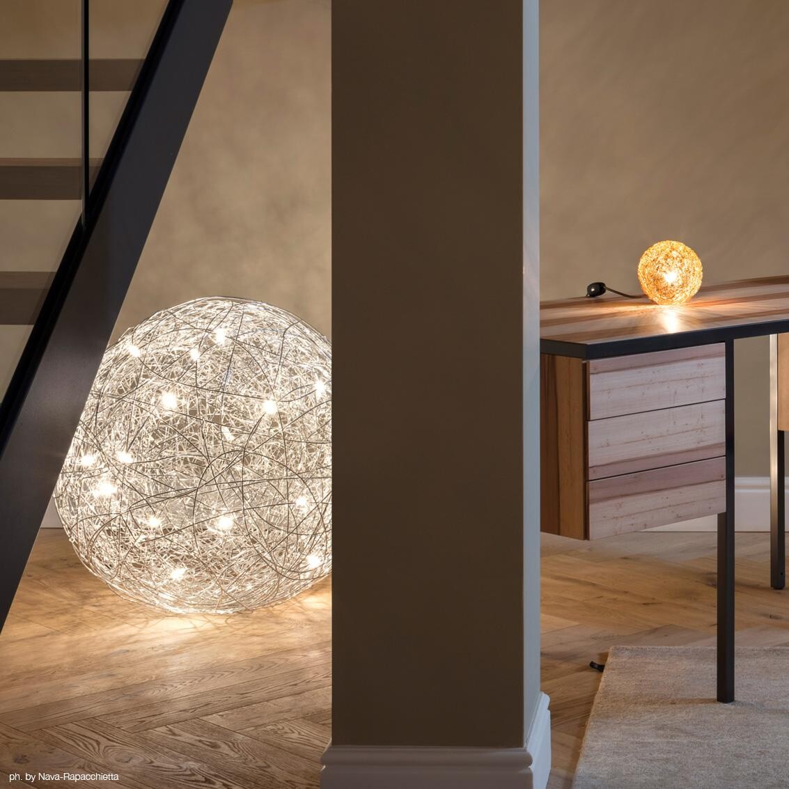 Fil de Fer F Floor Lamp