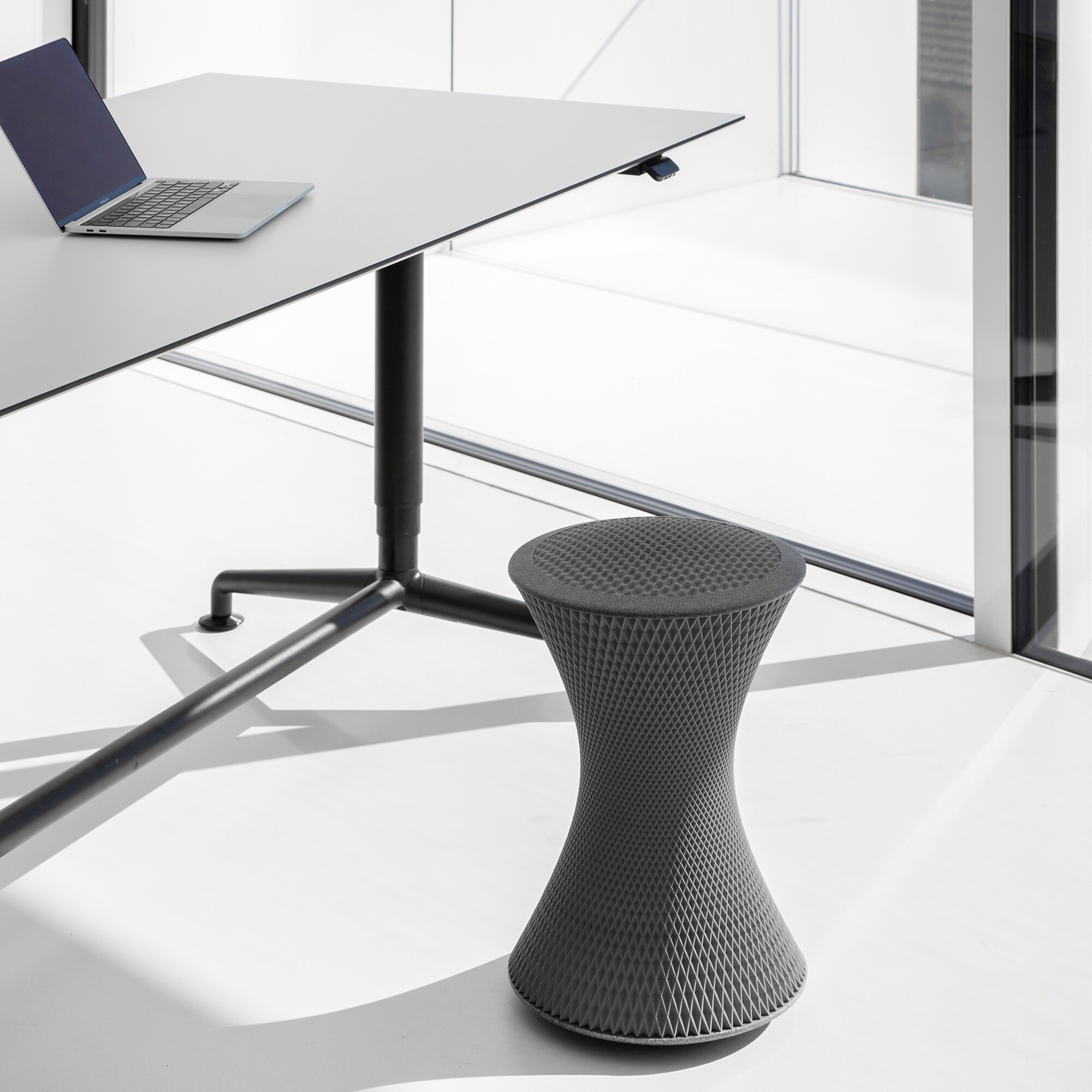 3D One Pure S Stool 51cm