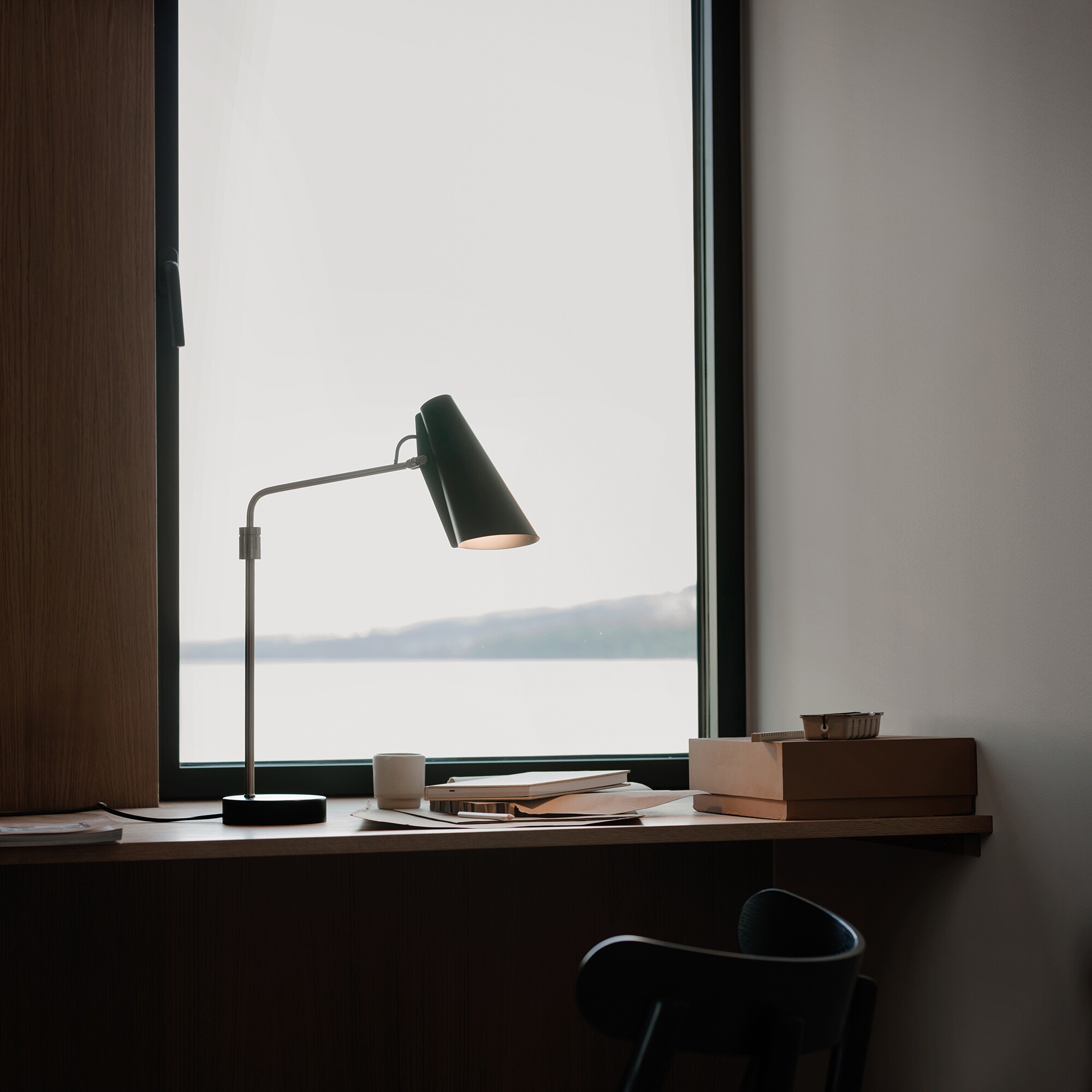 Birdy Swing Table Lamp