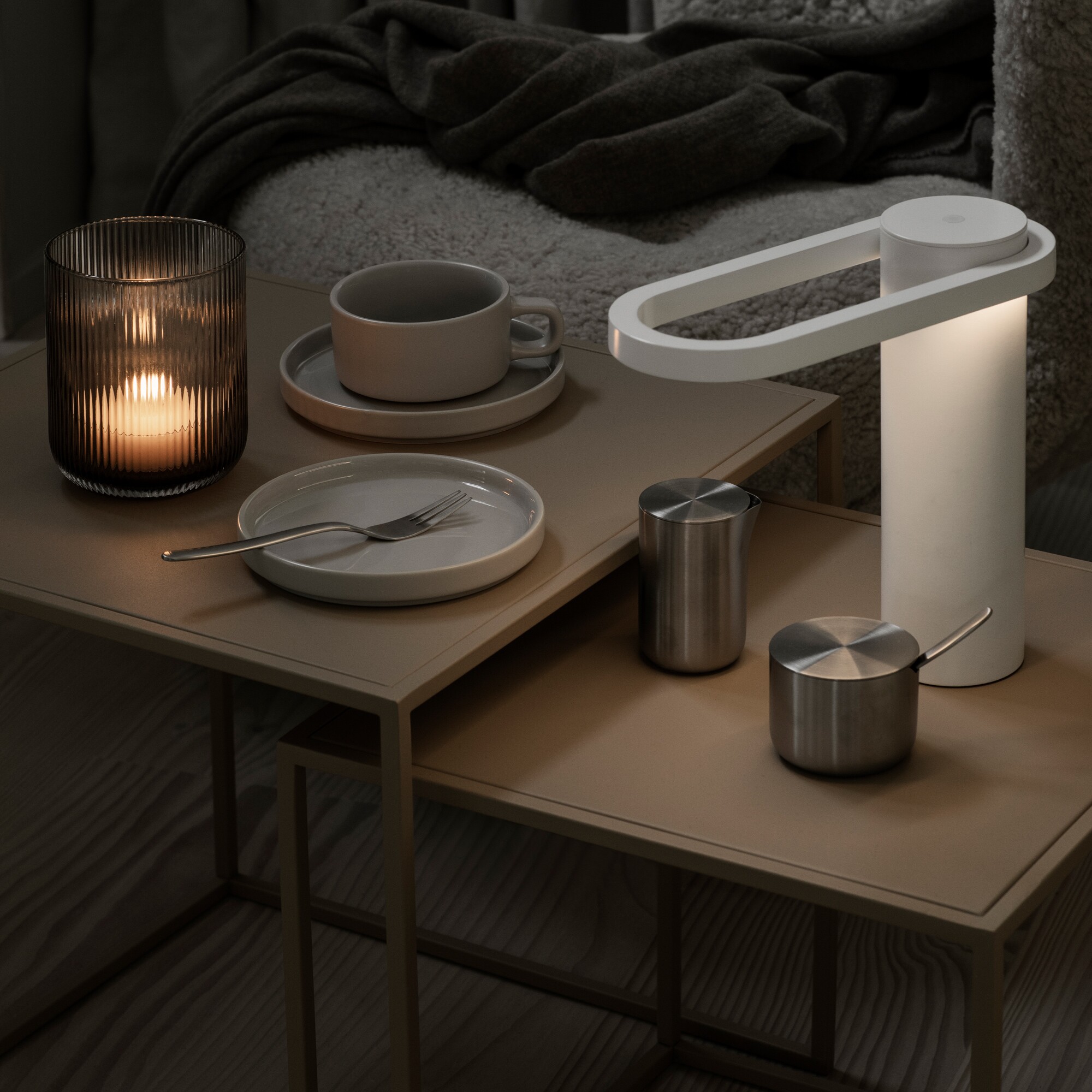 Hoop LED Lamp with Battery