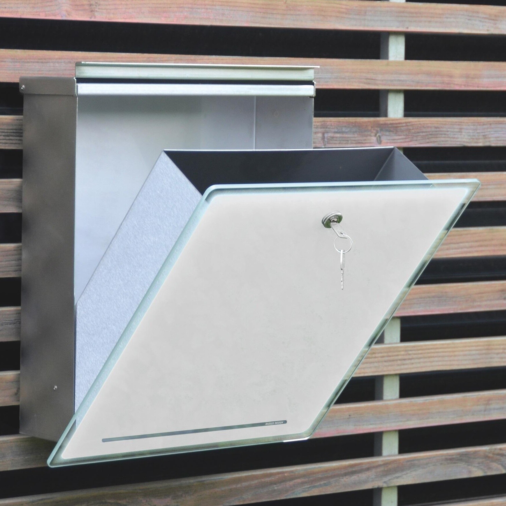 Letterman III Letter Box