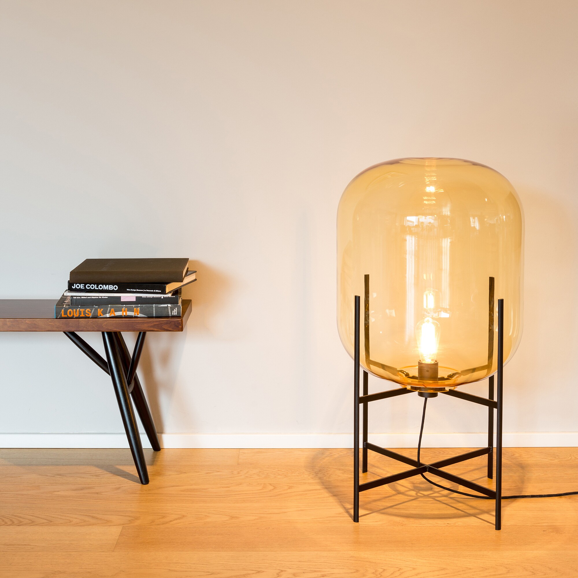 Oda Medium Floor Lamp Frame Black