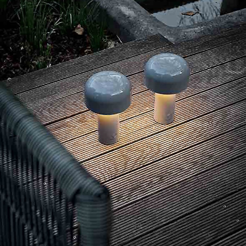 Bellhop LED Lamp With Battery