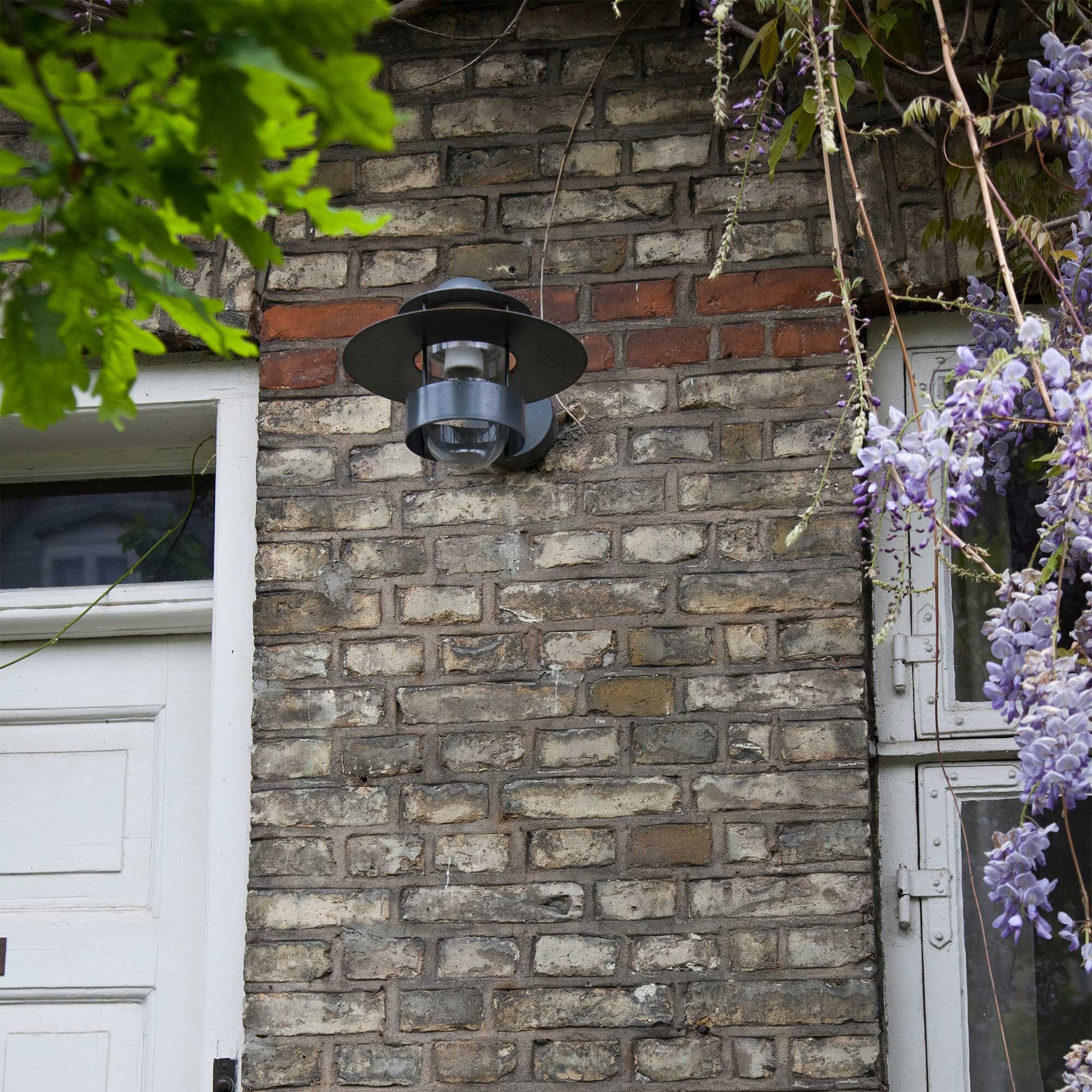 Albertslund Outdoor Wall Lamp