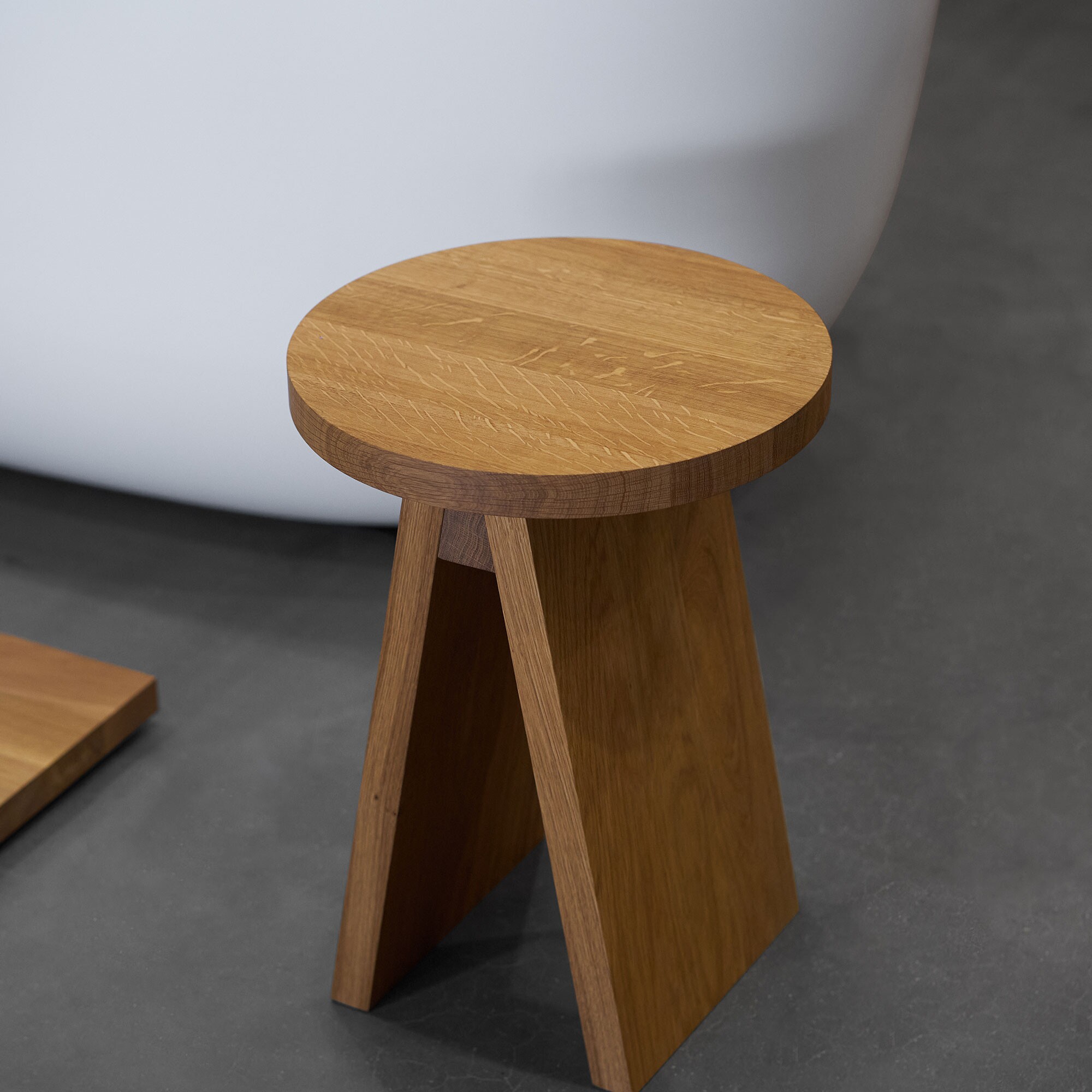 EK01 Stool