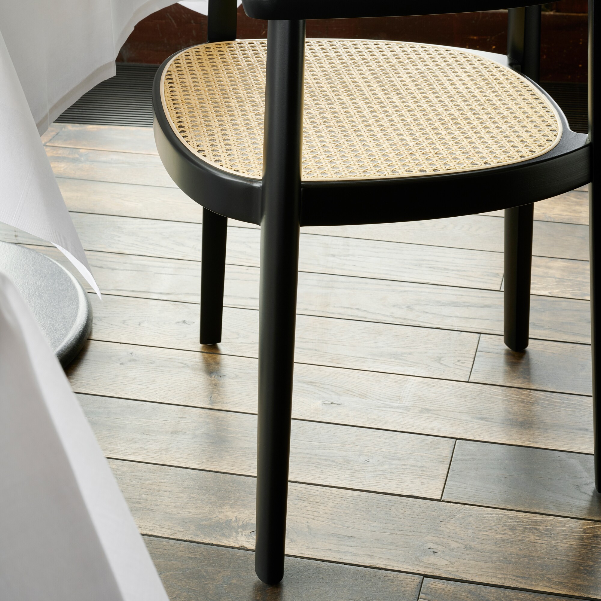 118 FV Armchair Wickerwork