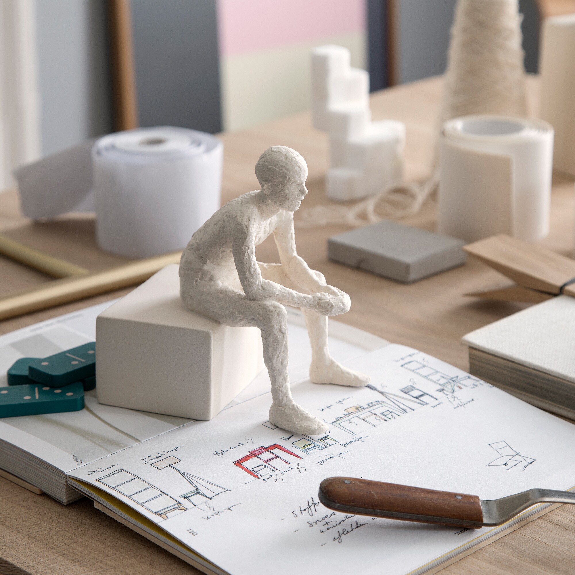 Character The Reflective One Figurine