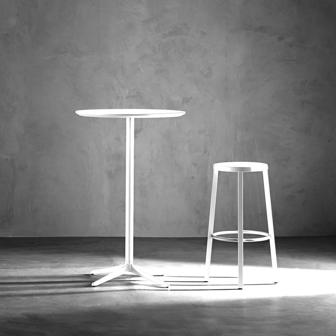 Mister X  Bistro Table Ø 70cm