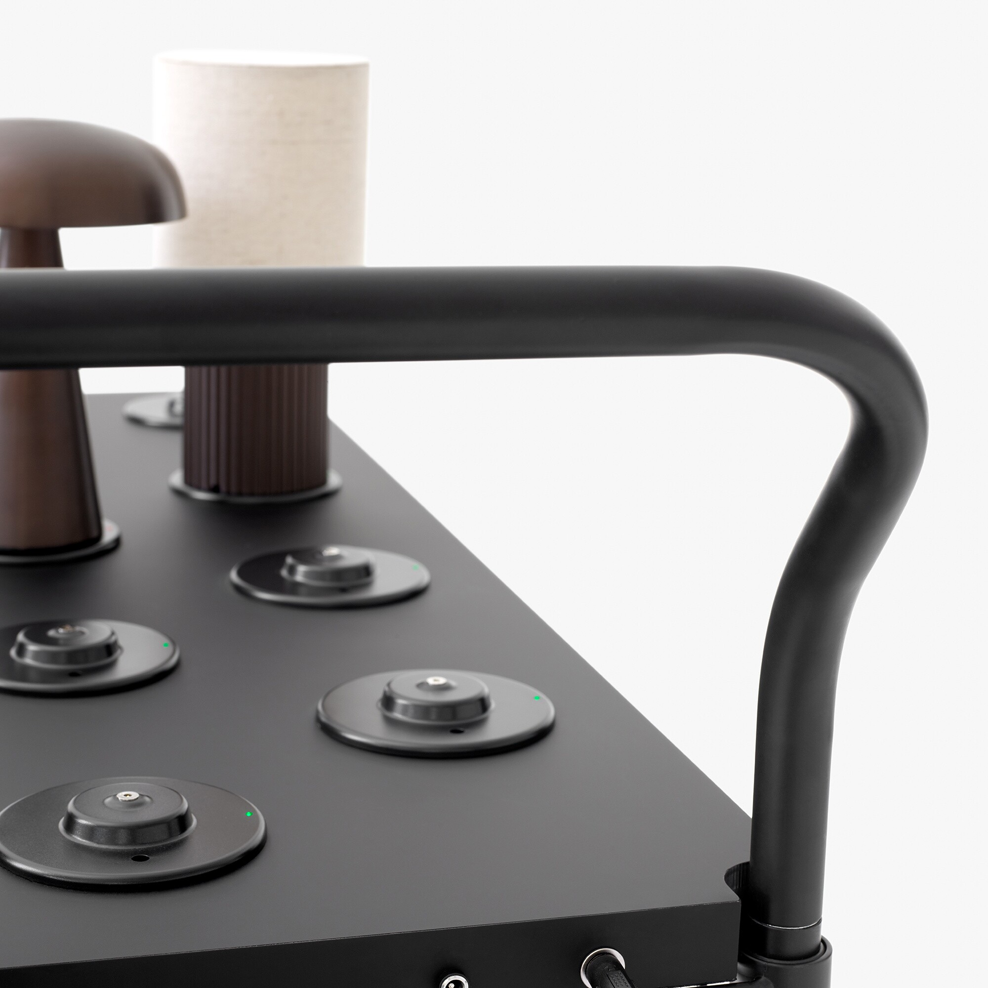 Manhattan SC52 LED Table Lamp with Battery