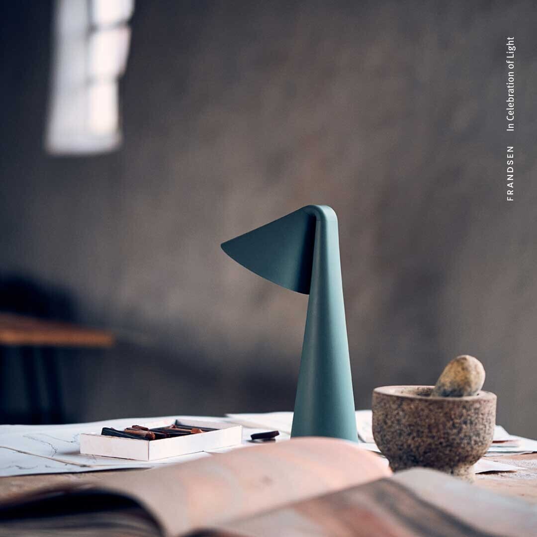 Ami Portable LED Lamp with Battery