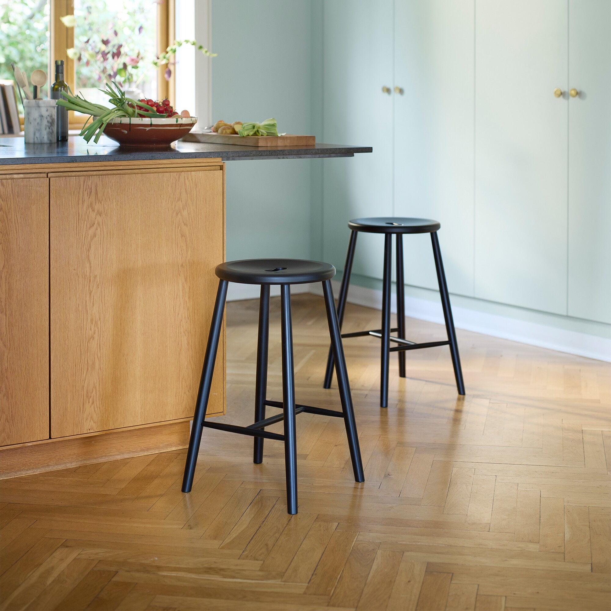 J27C Bar Stool