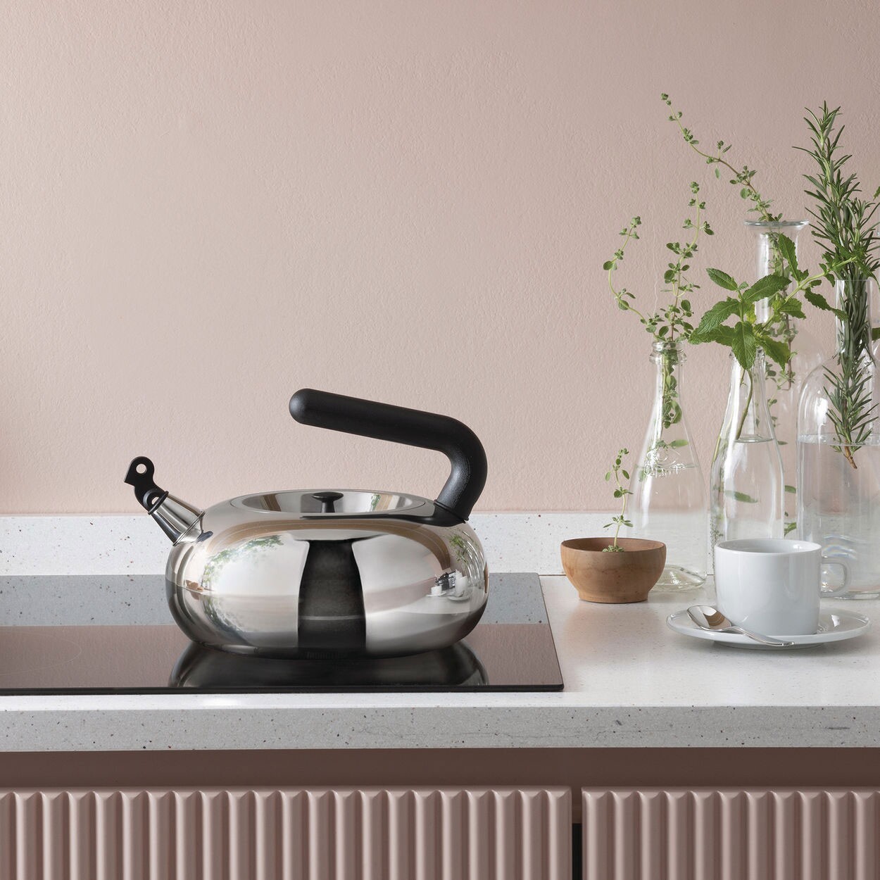 Alessi100 Bulbul Kettle with Magnetic Base