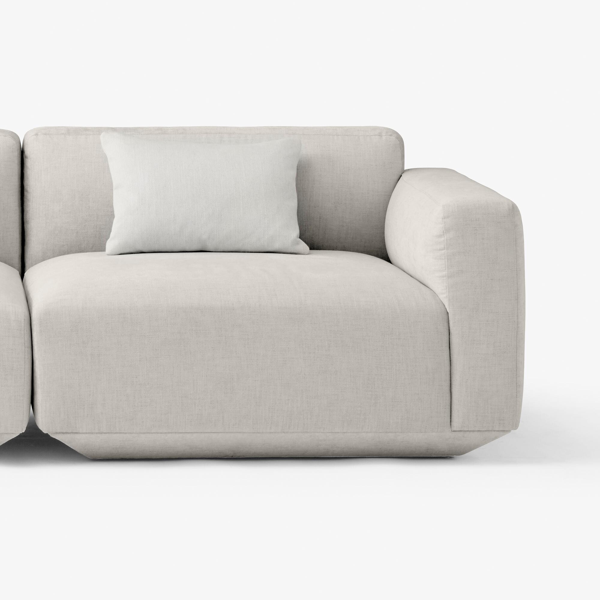 Develius Pillow 50x35cm