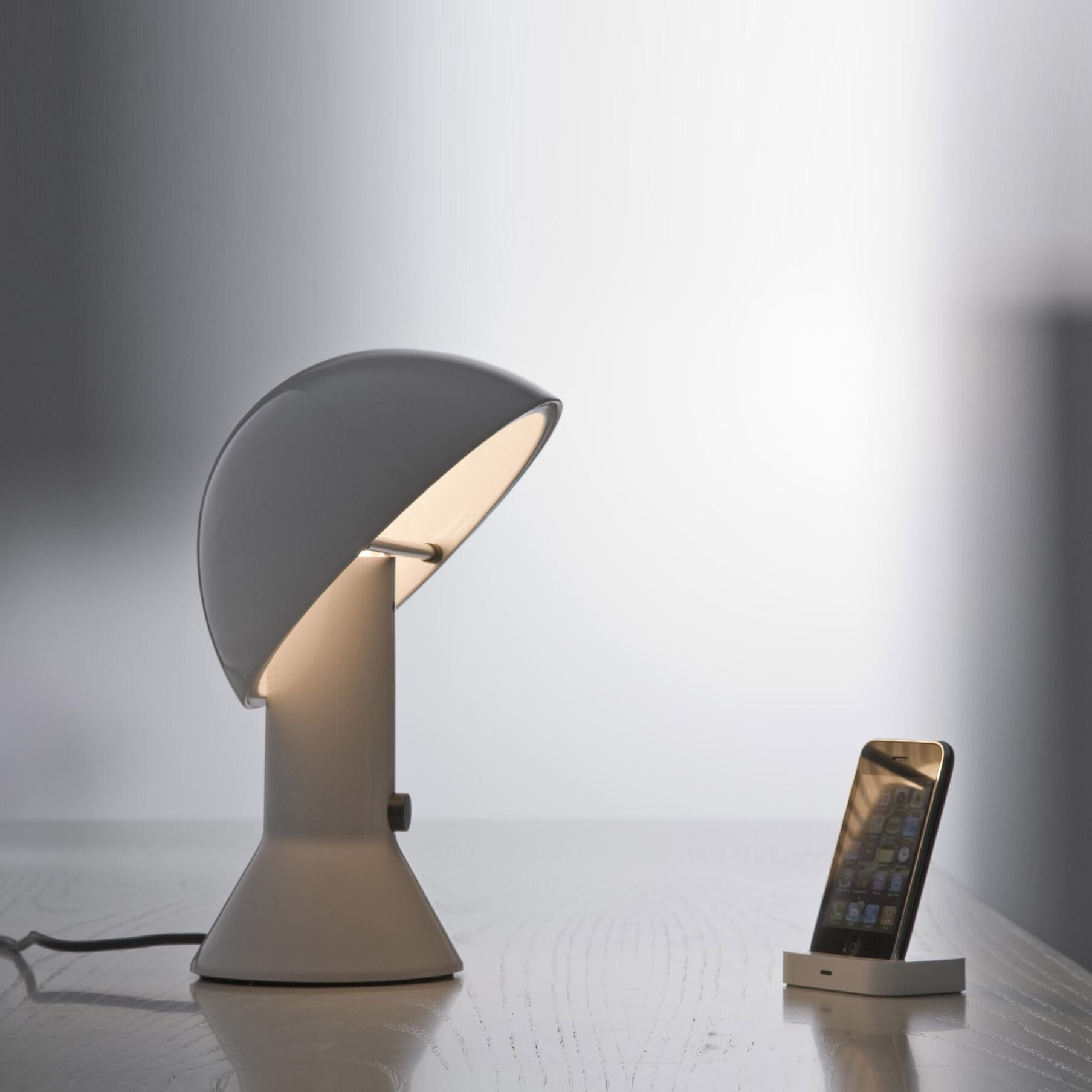 Elmetto Table Lamp