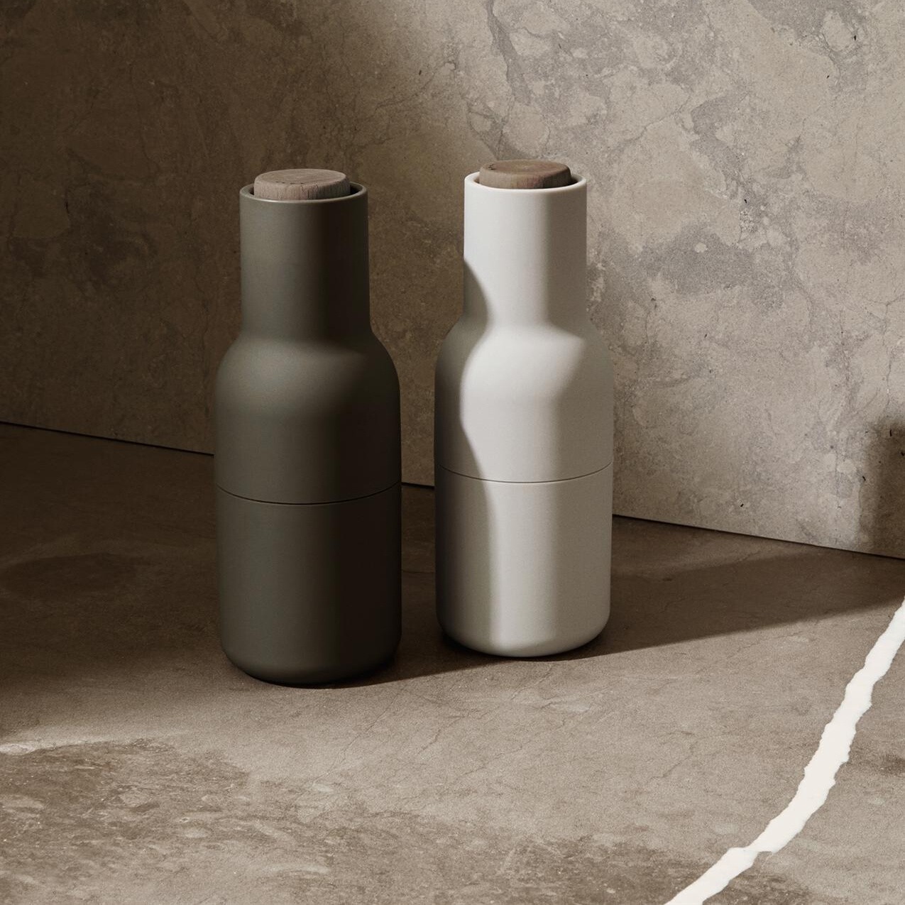 Bottle Grinder Set of 2 With Walnut Lid