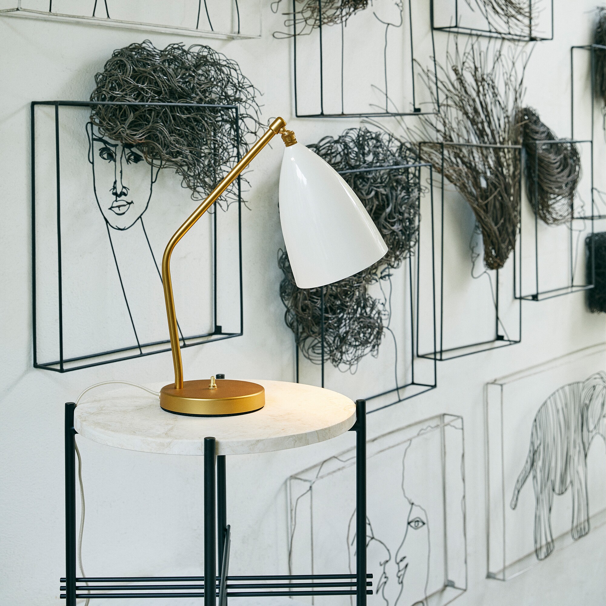 Gräshoppa Table Lamp glossy