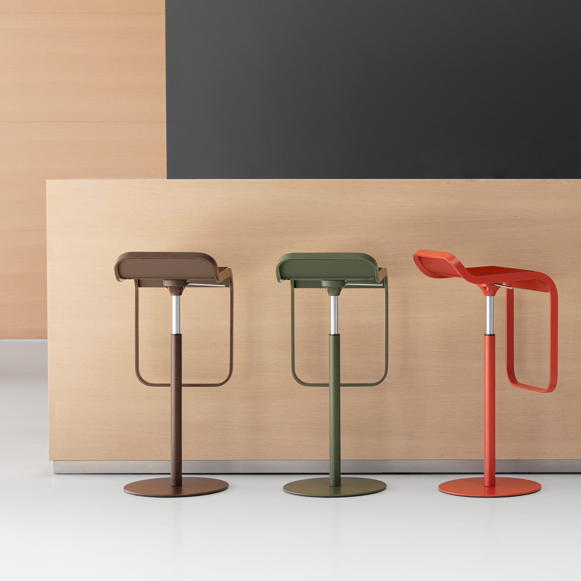Lem S80 Bar Stool Powder-Coated Frame 66-79