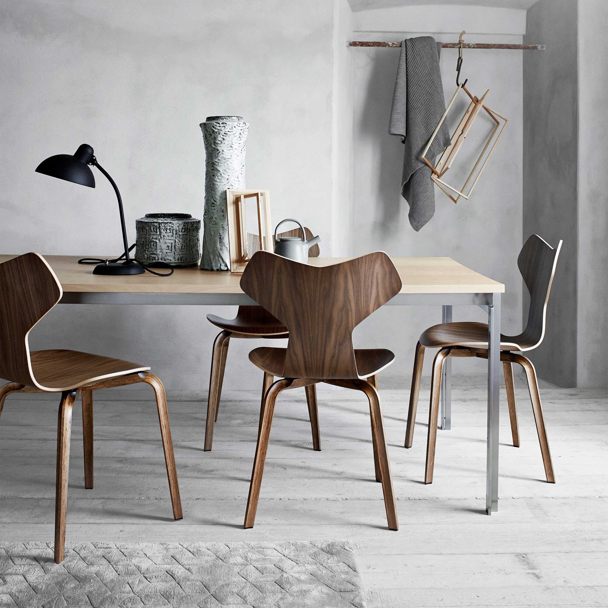 Grand Prix™ Chair With Wood Base