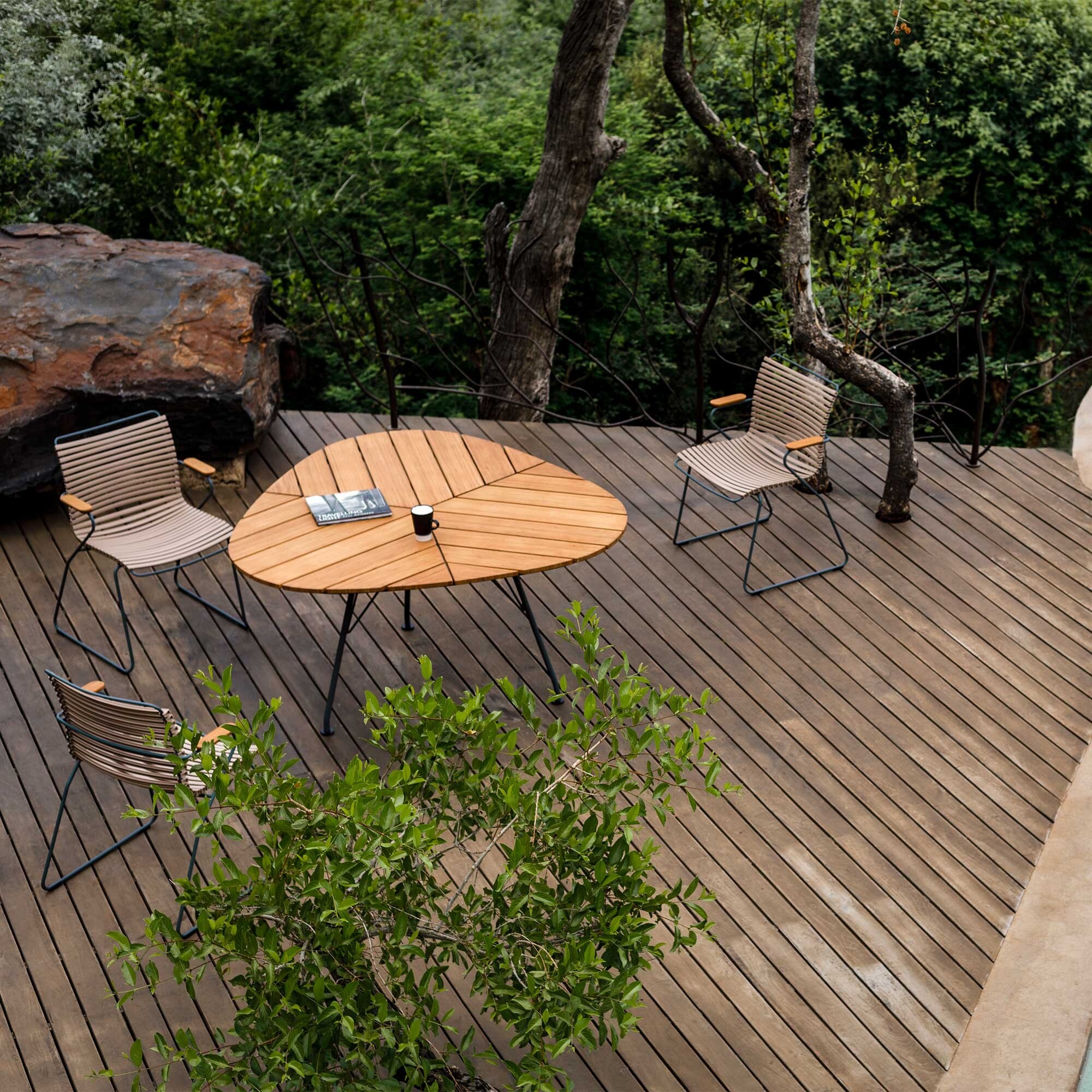Leaf Outdoor Table Ø 146cm