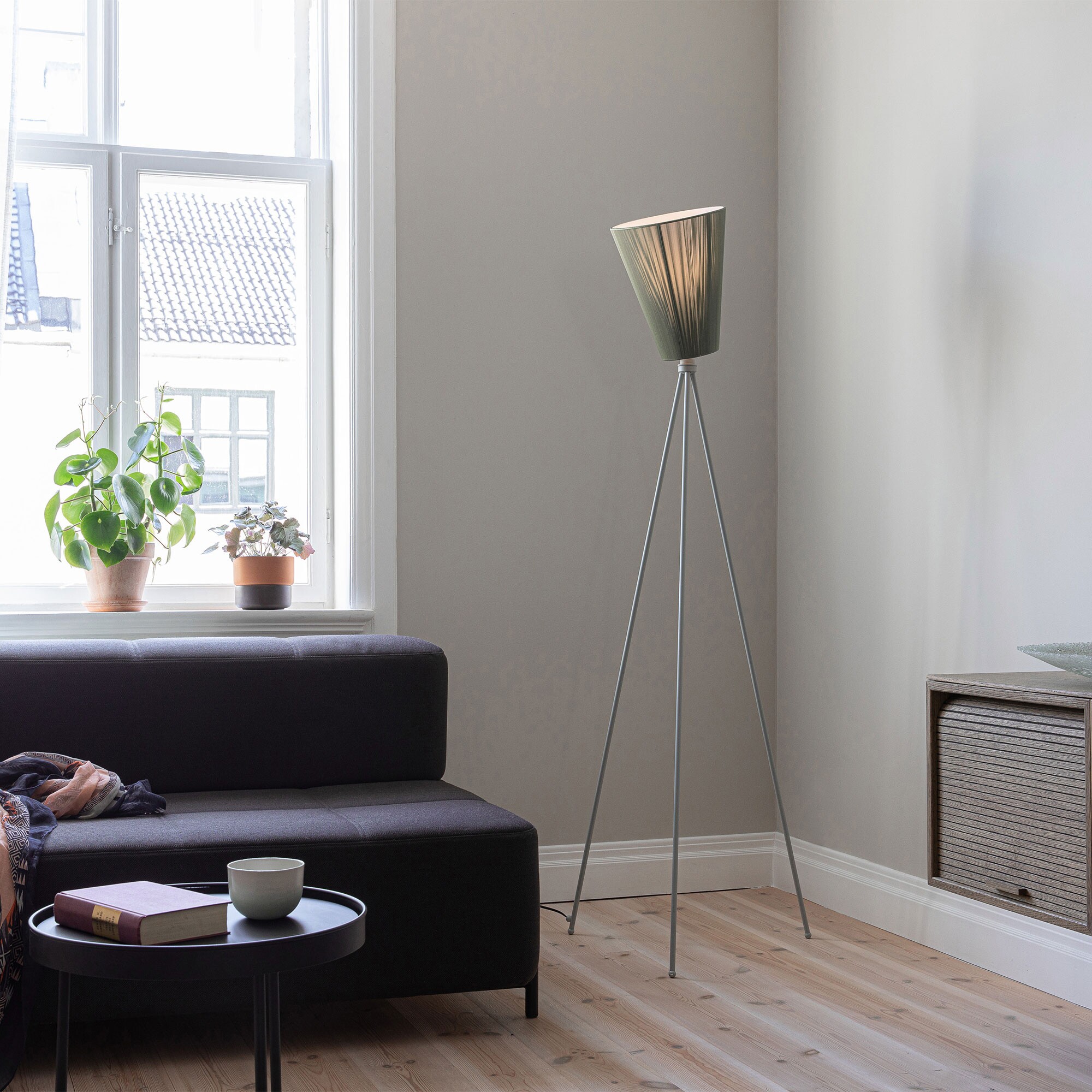 Oslo Wood Floor Lamp Light Grey Base