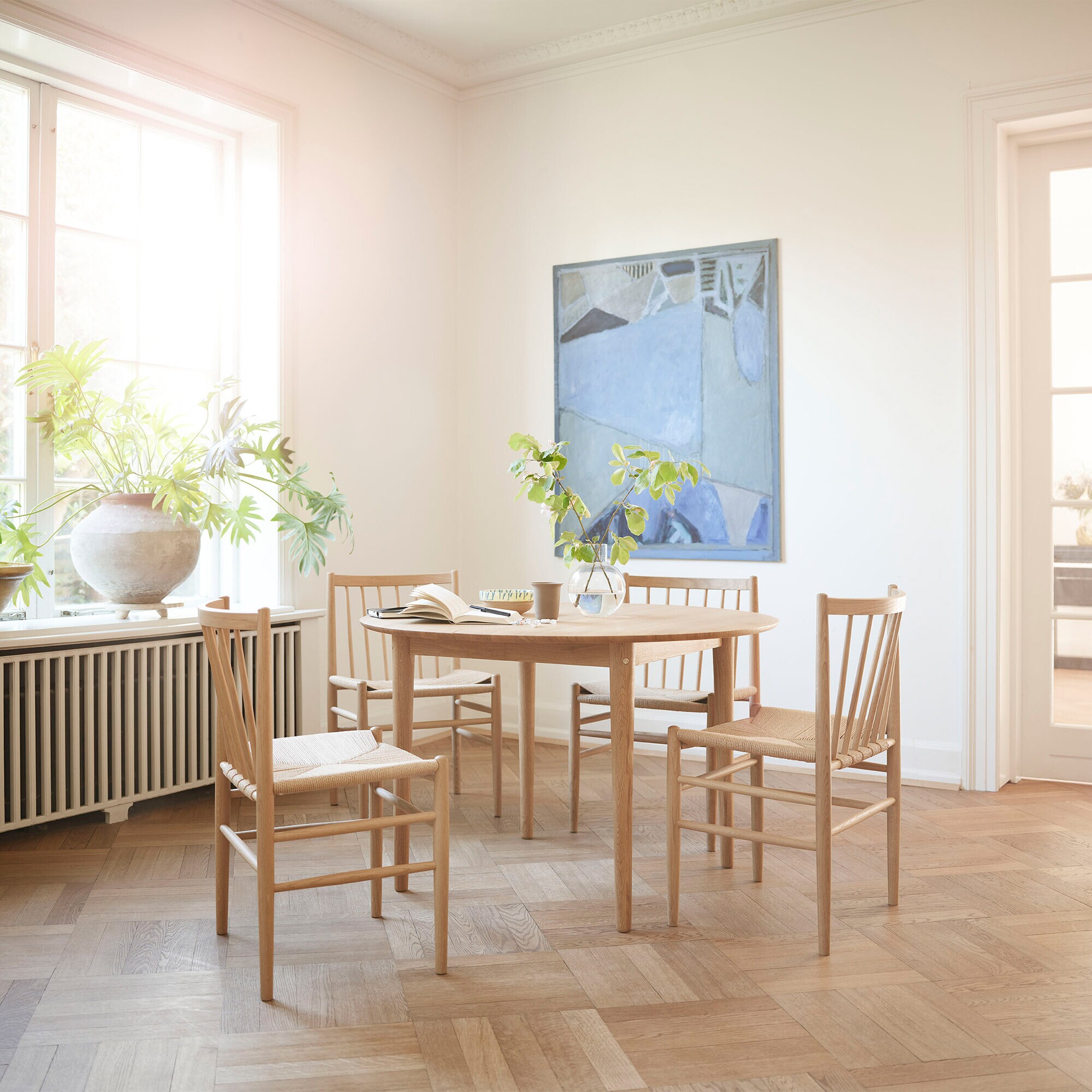 C62E Bjørk Dining Table