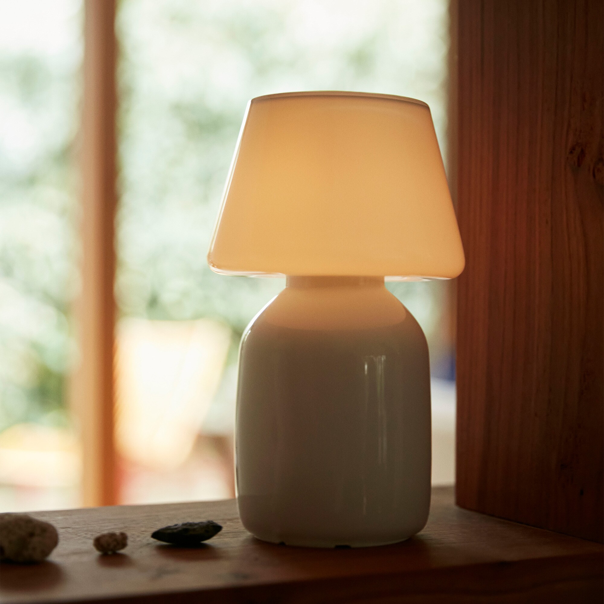 Apollo Lamp with Battery