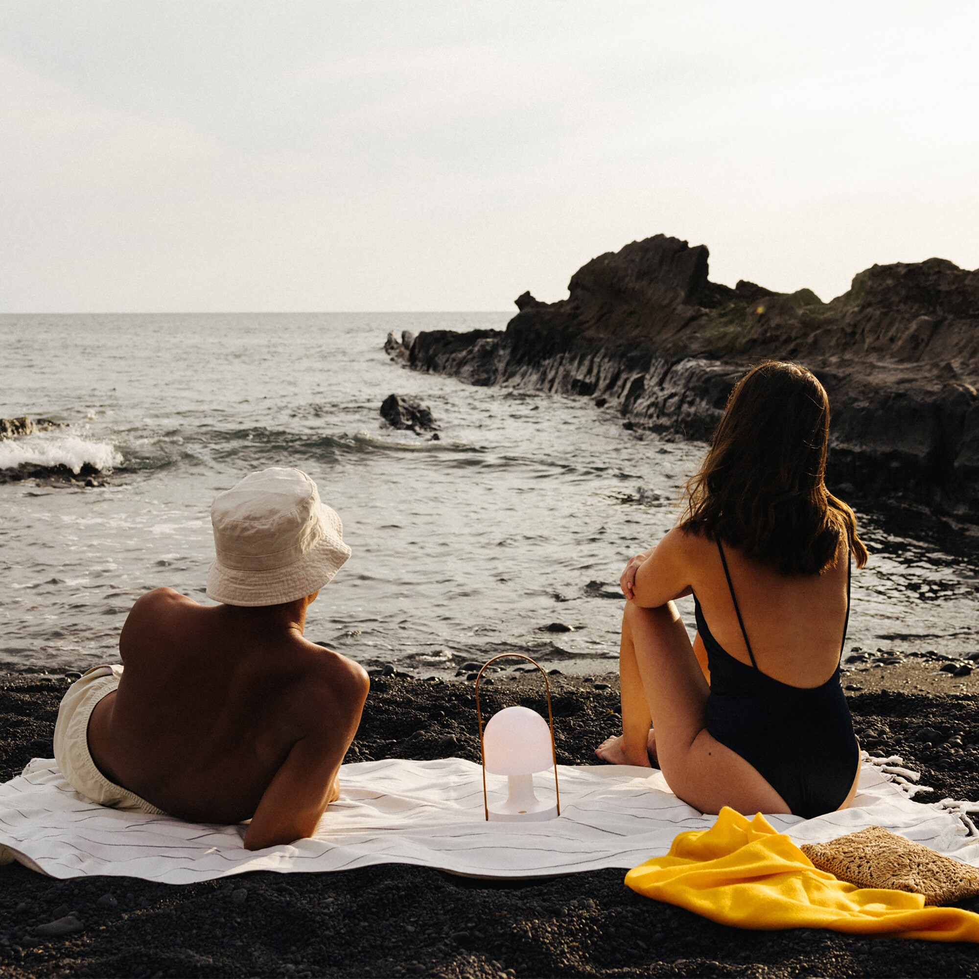 FollowMe LED Outdoor Table Lamp with Battery