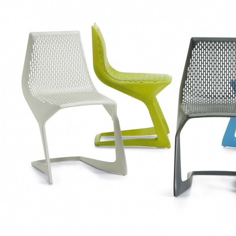 Myto Cantilever Chair