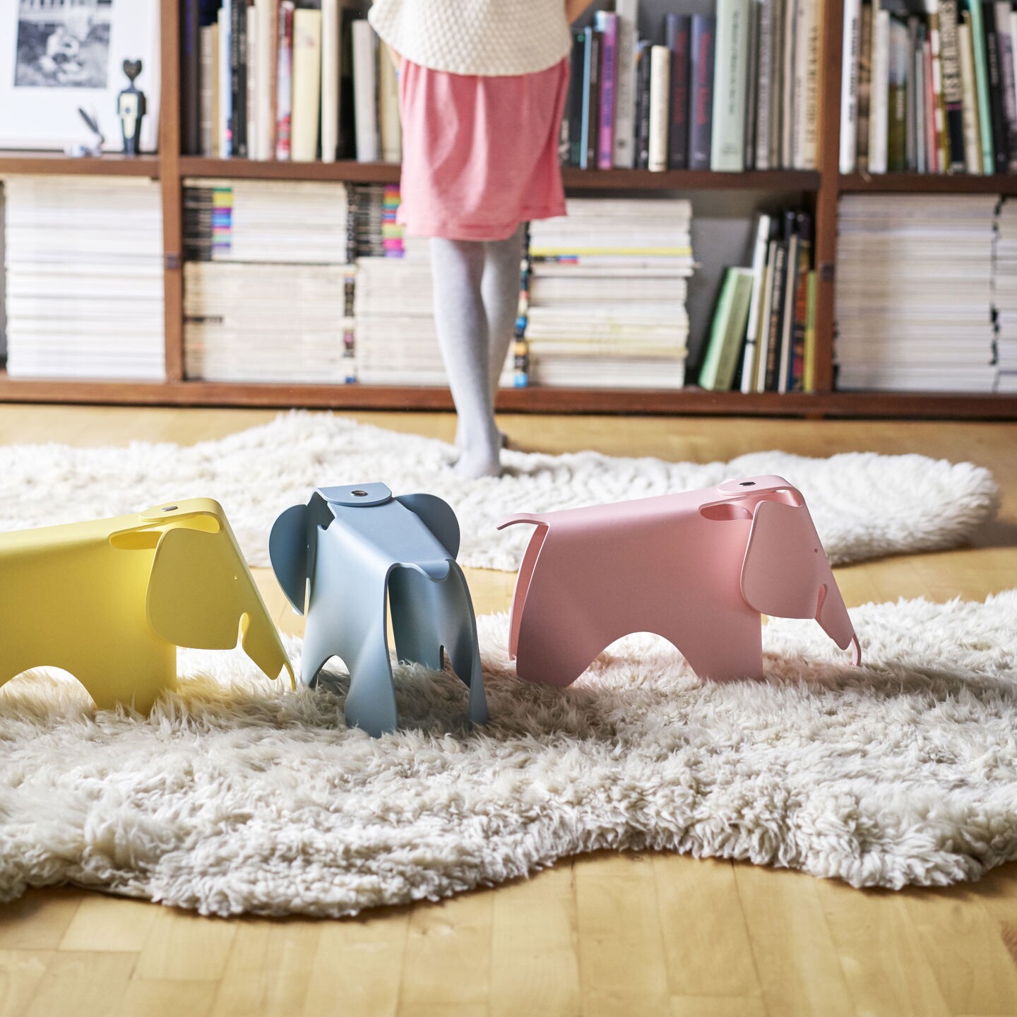 Eames Elephant S