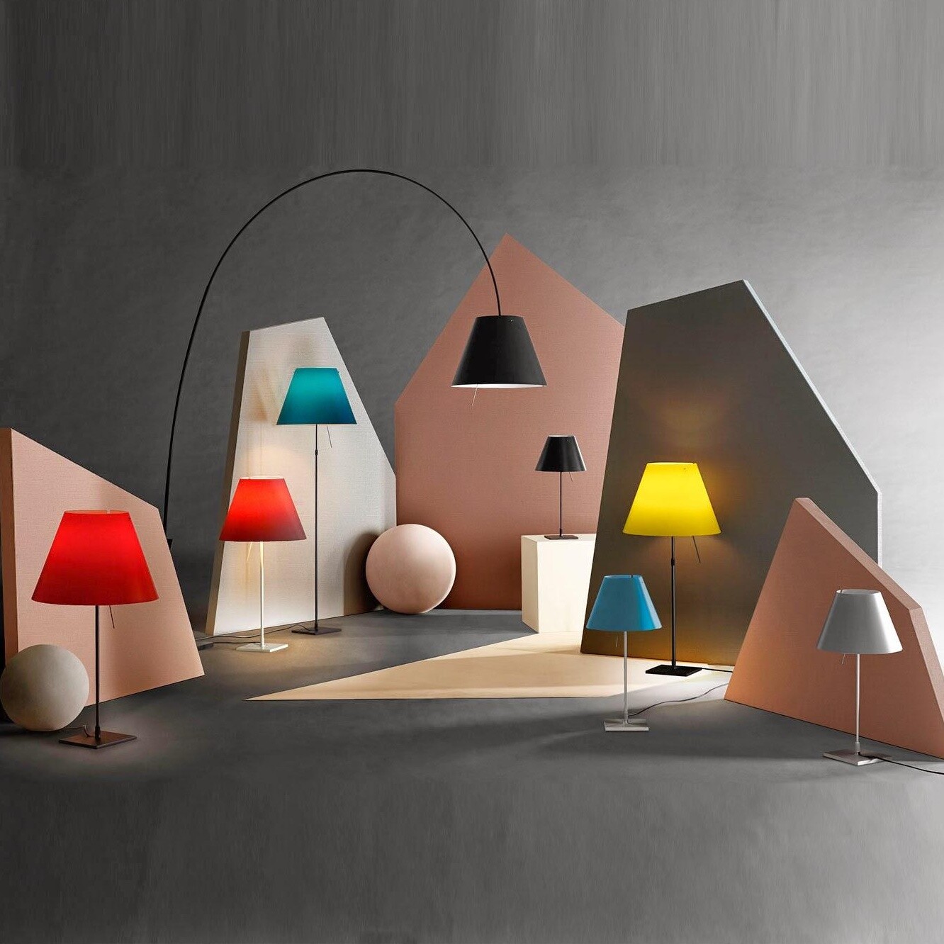 Costanzina Tavolo Radieuse Table Lamp