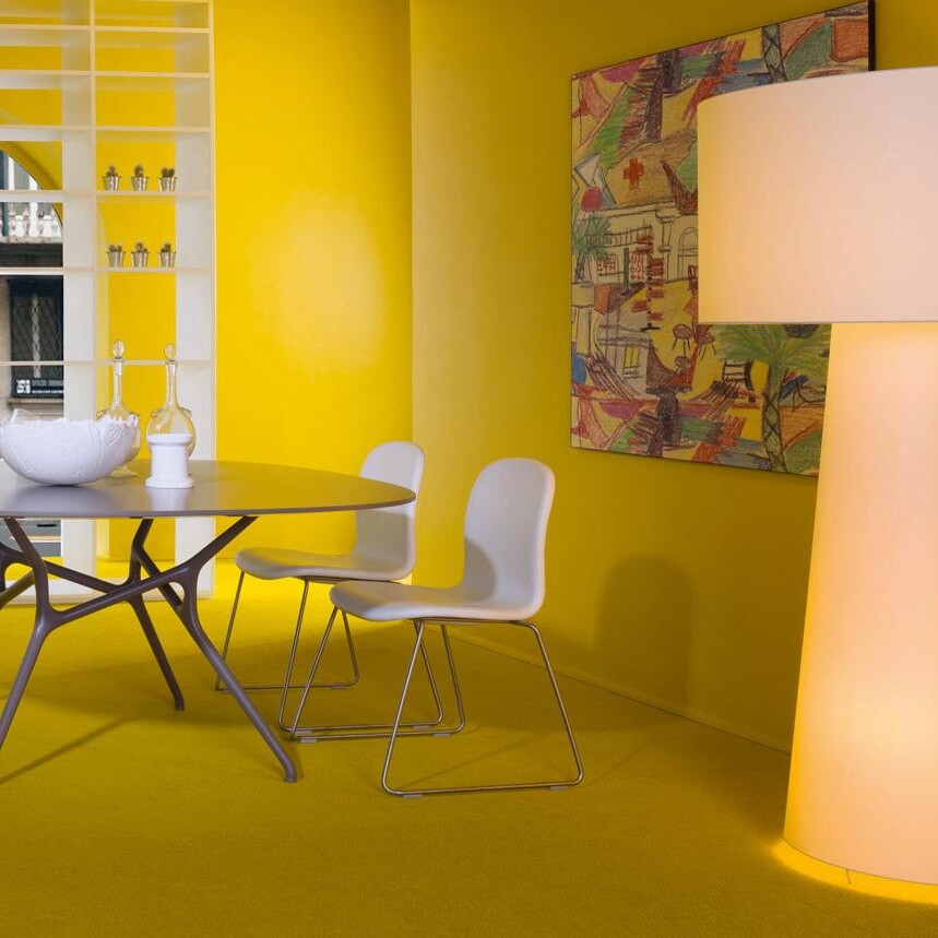 Big Shadow Floor Lamp