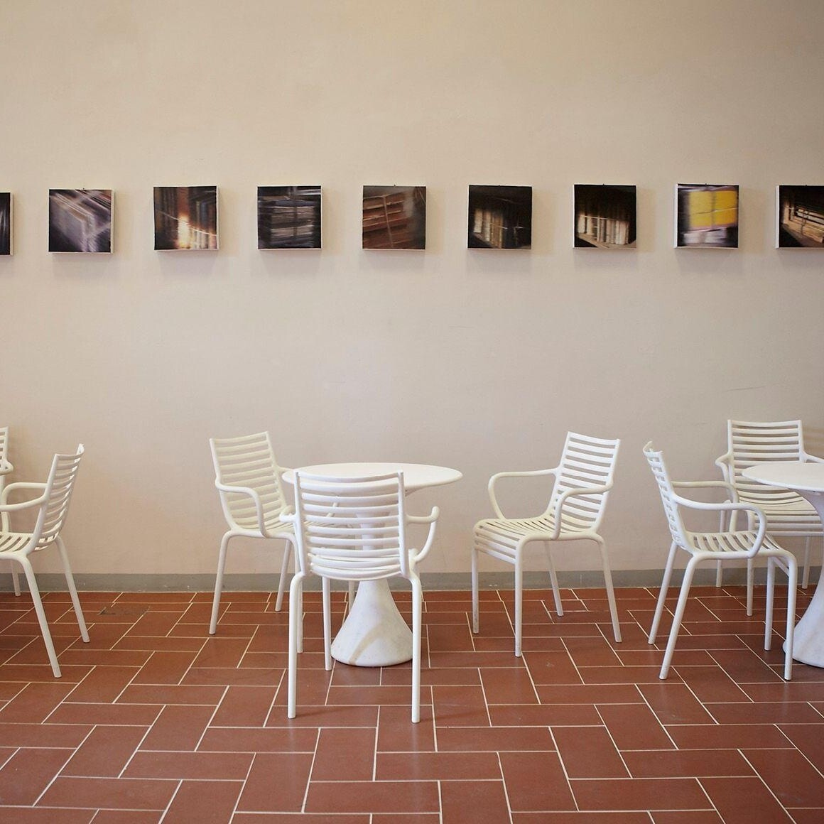 Kissi Kissi Garden Table