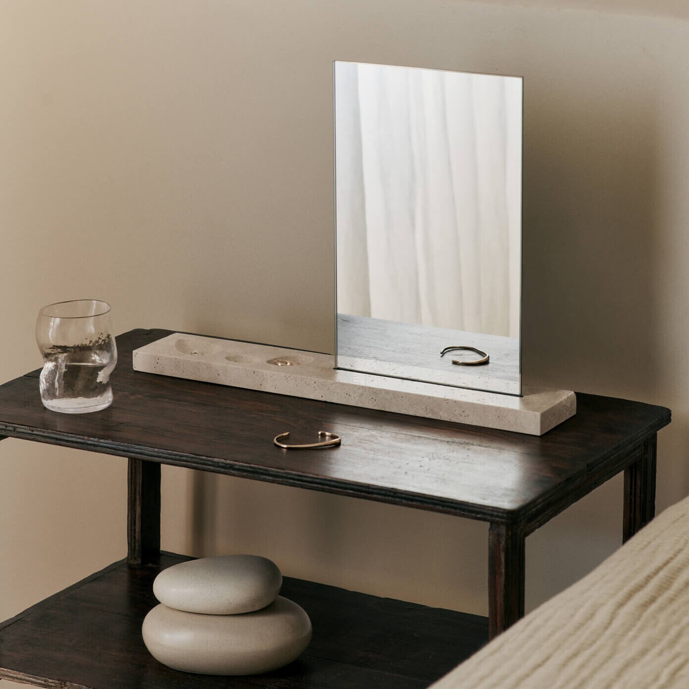 Caseta Table Mirror