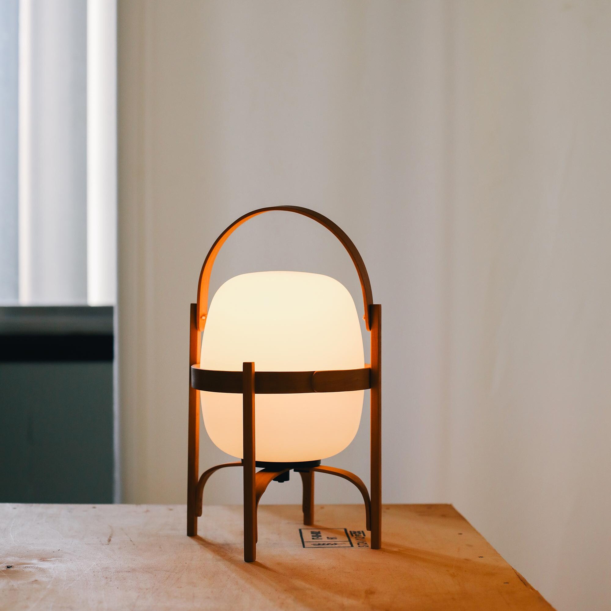 Cestita Batería LED Lamp with Battery Glass