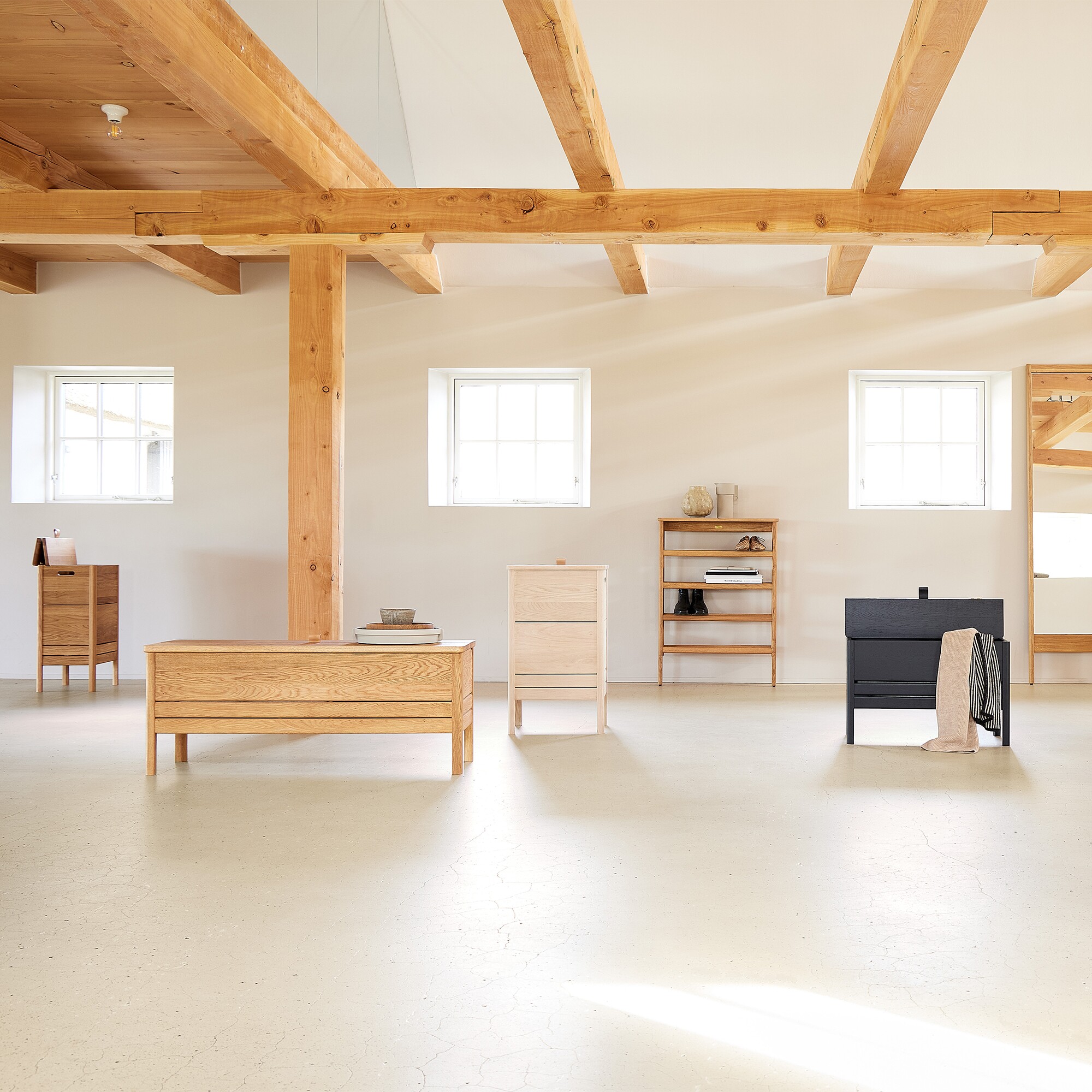 A Line Storage Bench 111cm