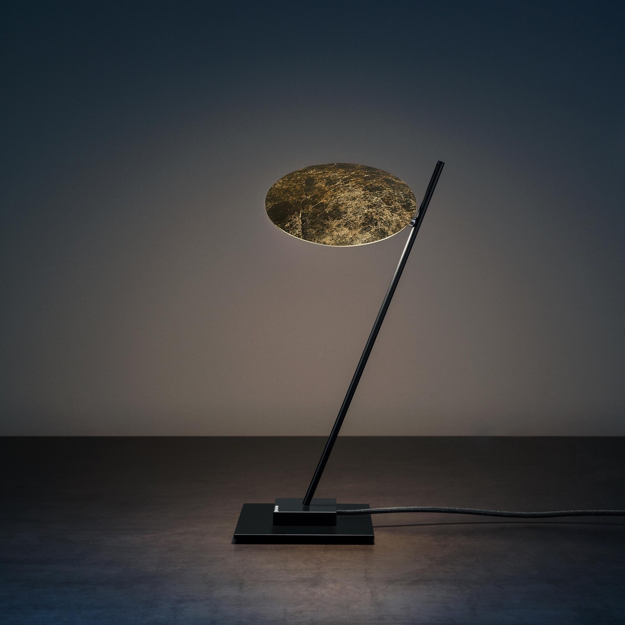Lederam T1 LED Table Lamp