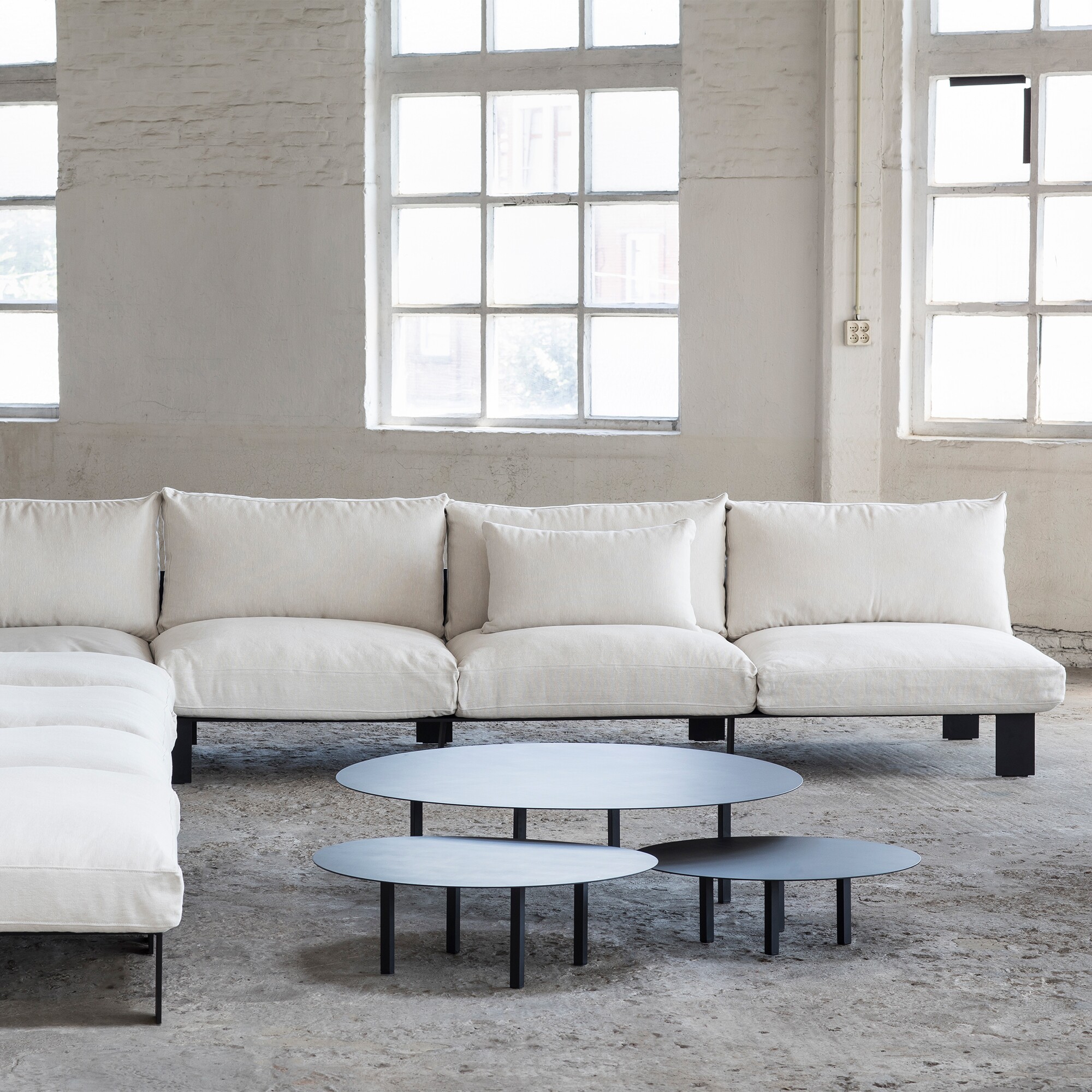 01 Coffee Table Ø 68cm