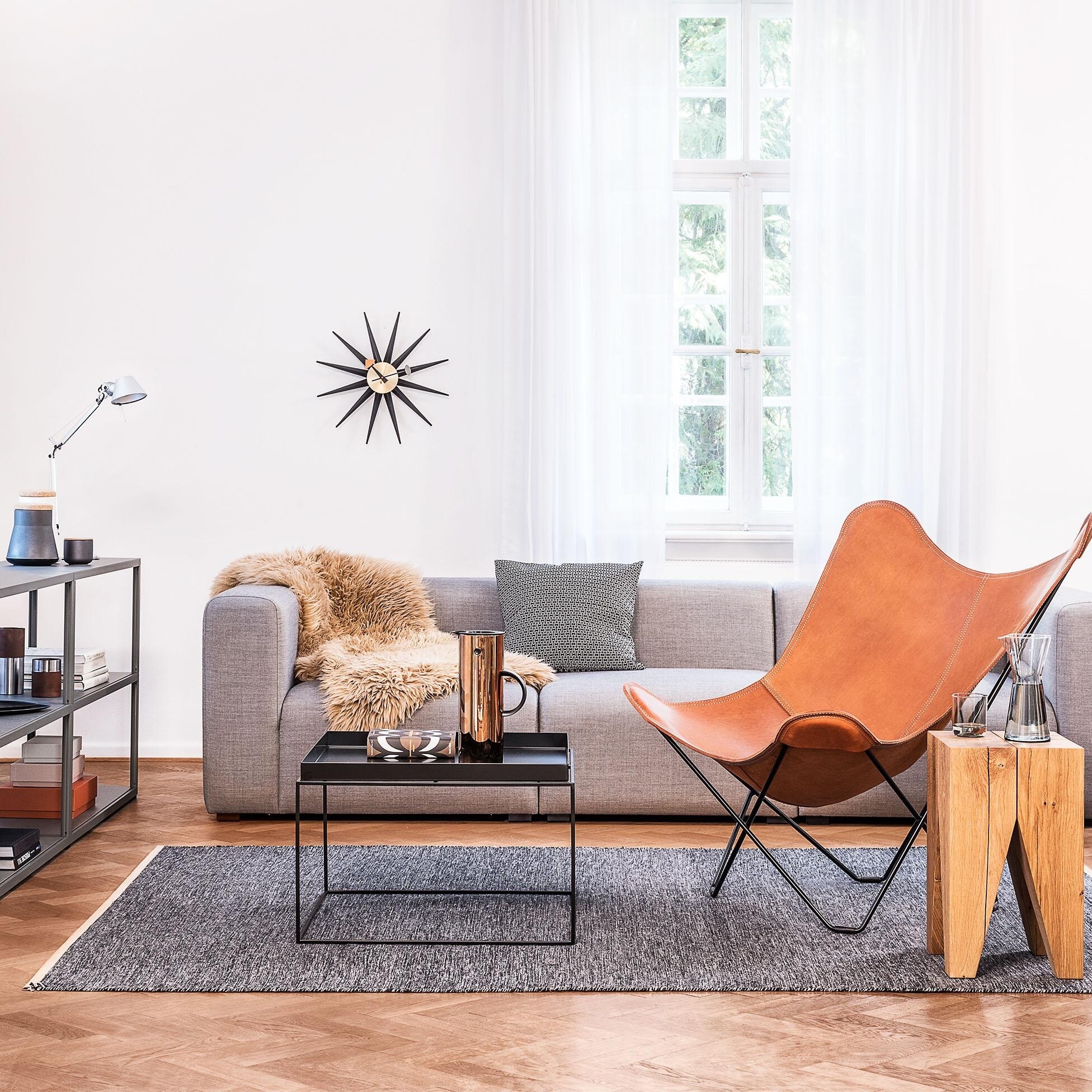 e15 ST04 Backenzahn Side Table