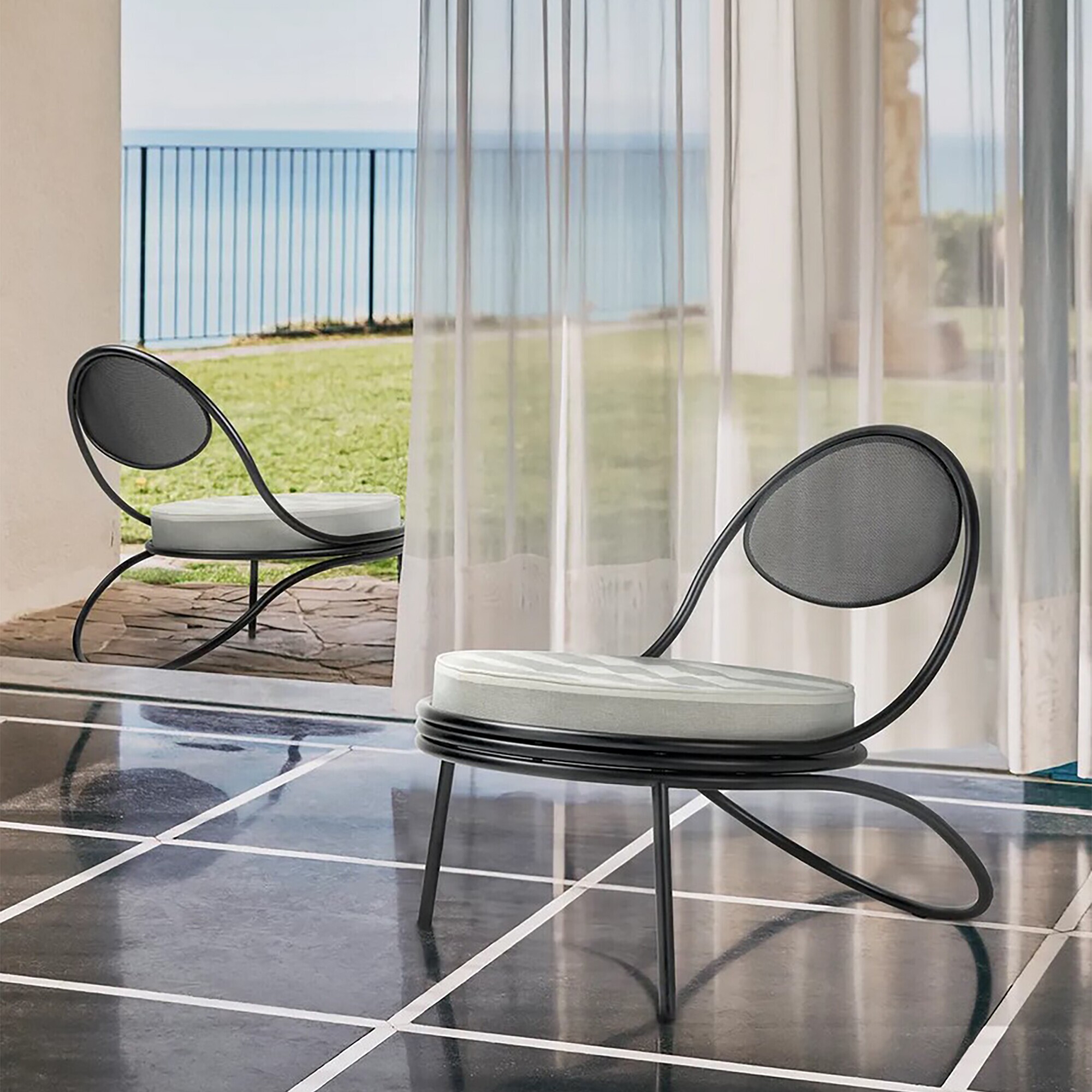 Copacabana Outdoor Lounge Chair