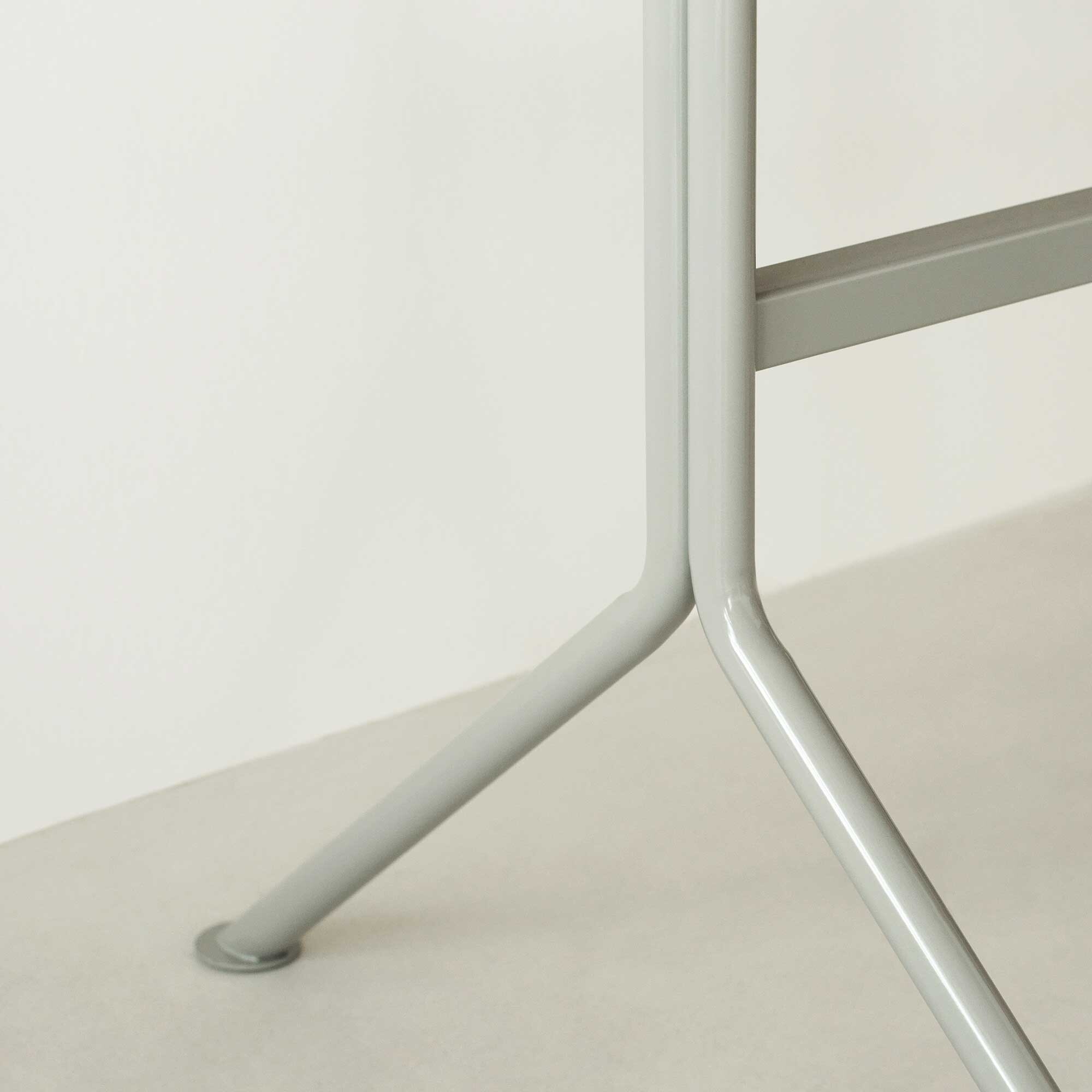 Kip Desk Grey Base