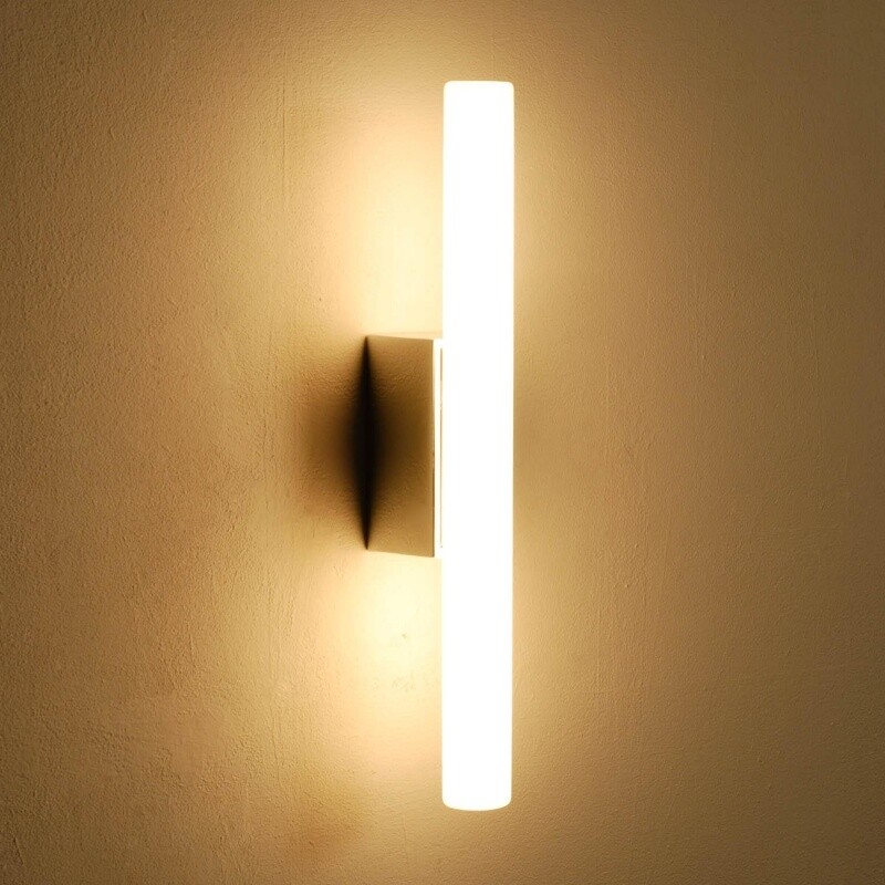 Omega 2 Wall Lamp