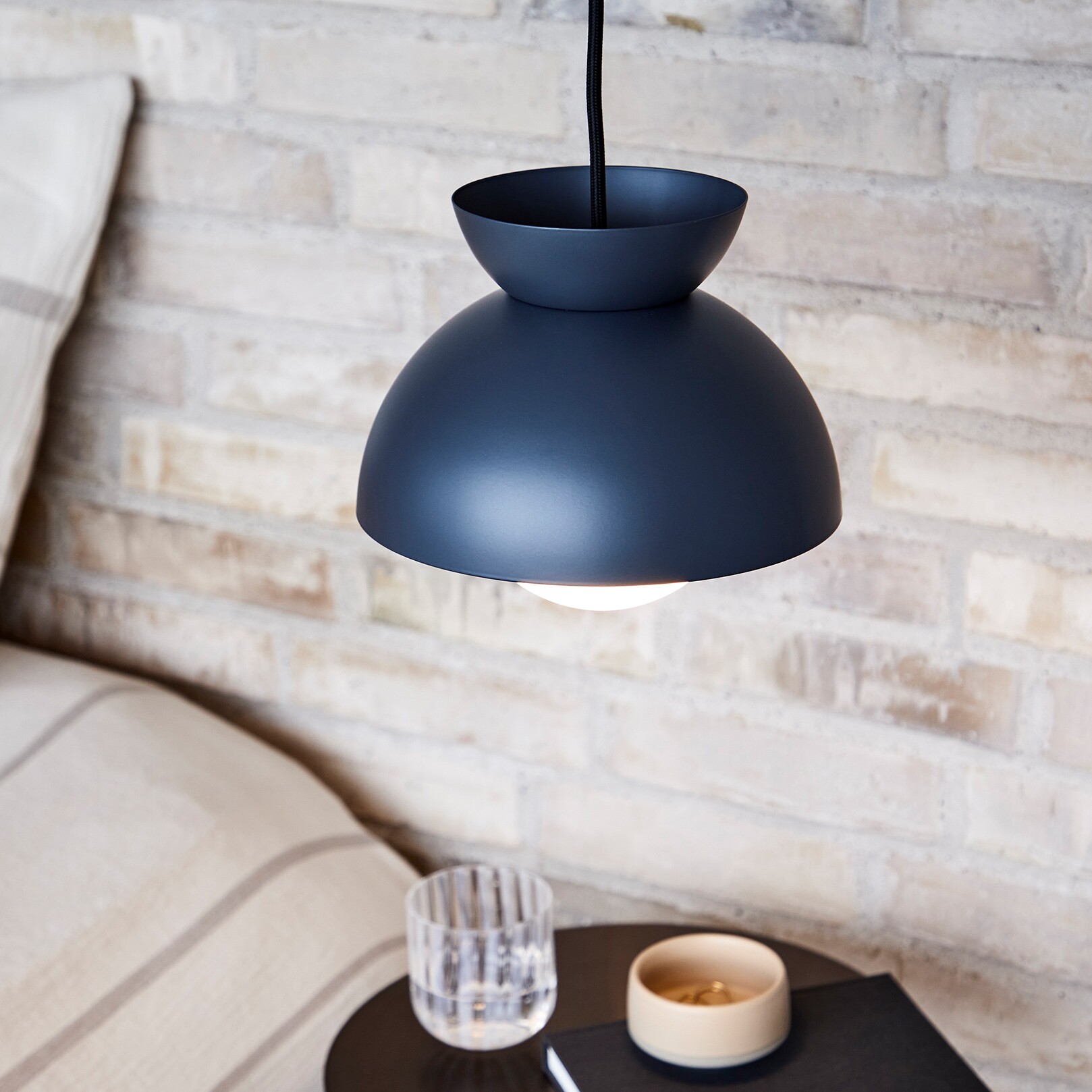 Butterfly Suspension Lamp Ø21cm