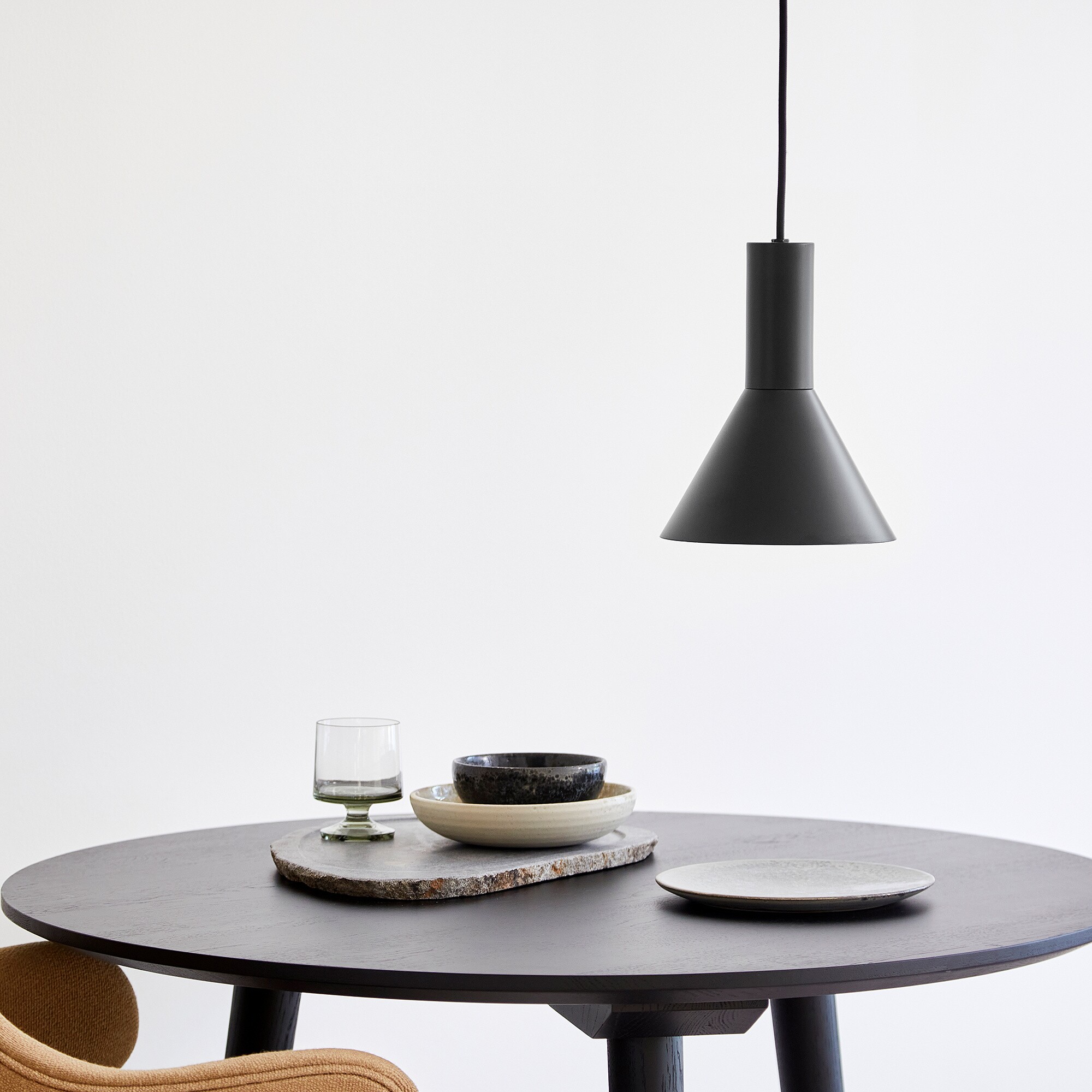 Lyss Suspension Lamp