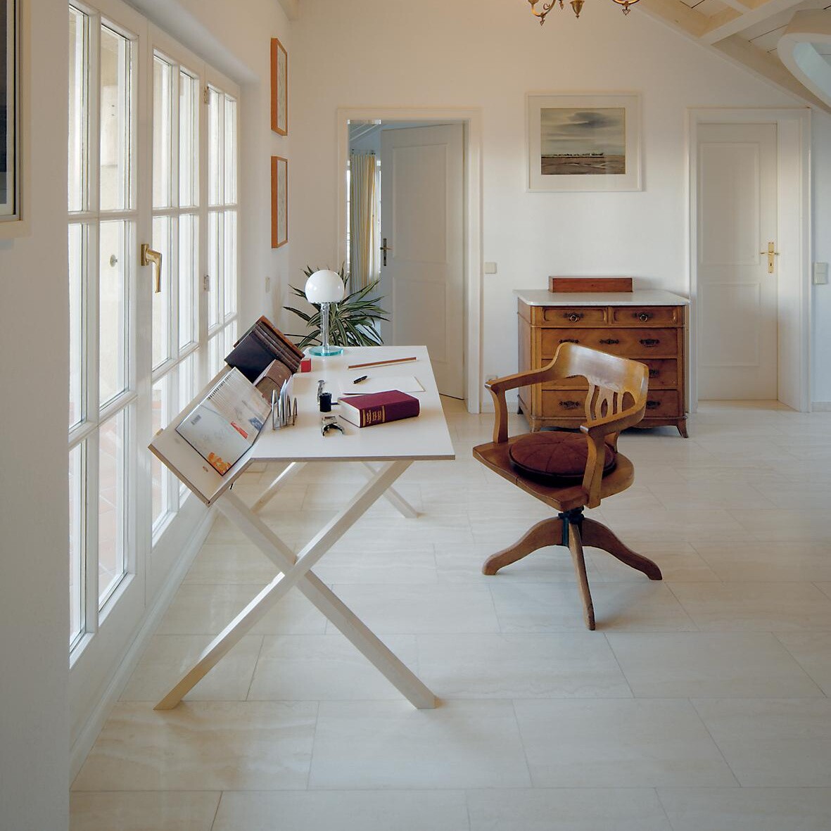 Moormann Kant Desk/Home Desk