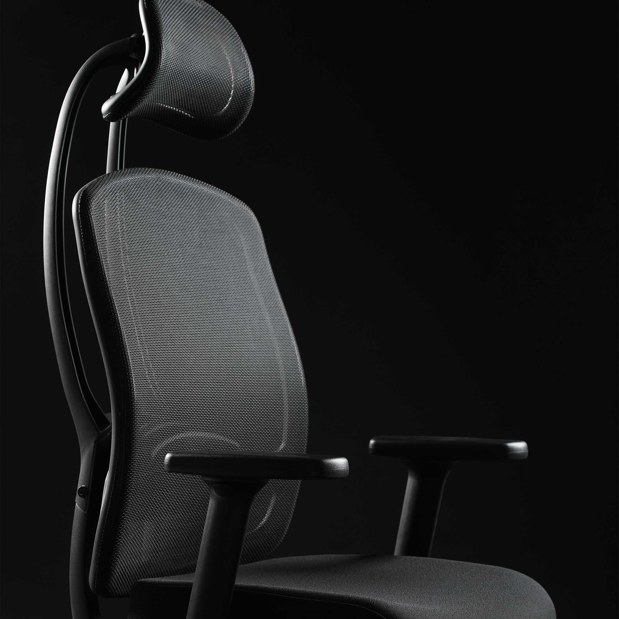 Limited Black Edition AluMedic Office Chair