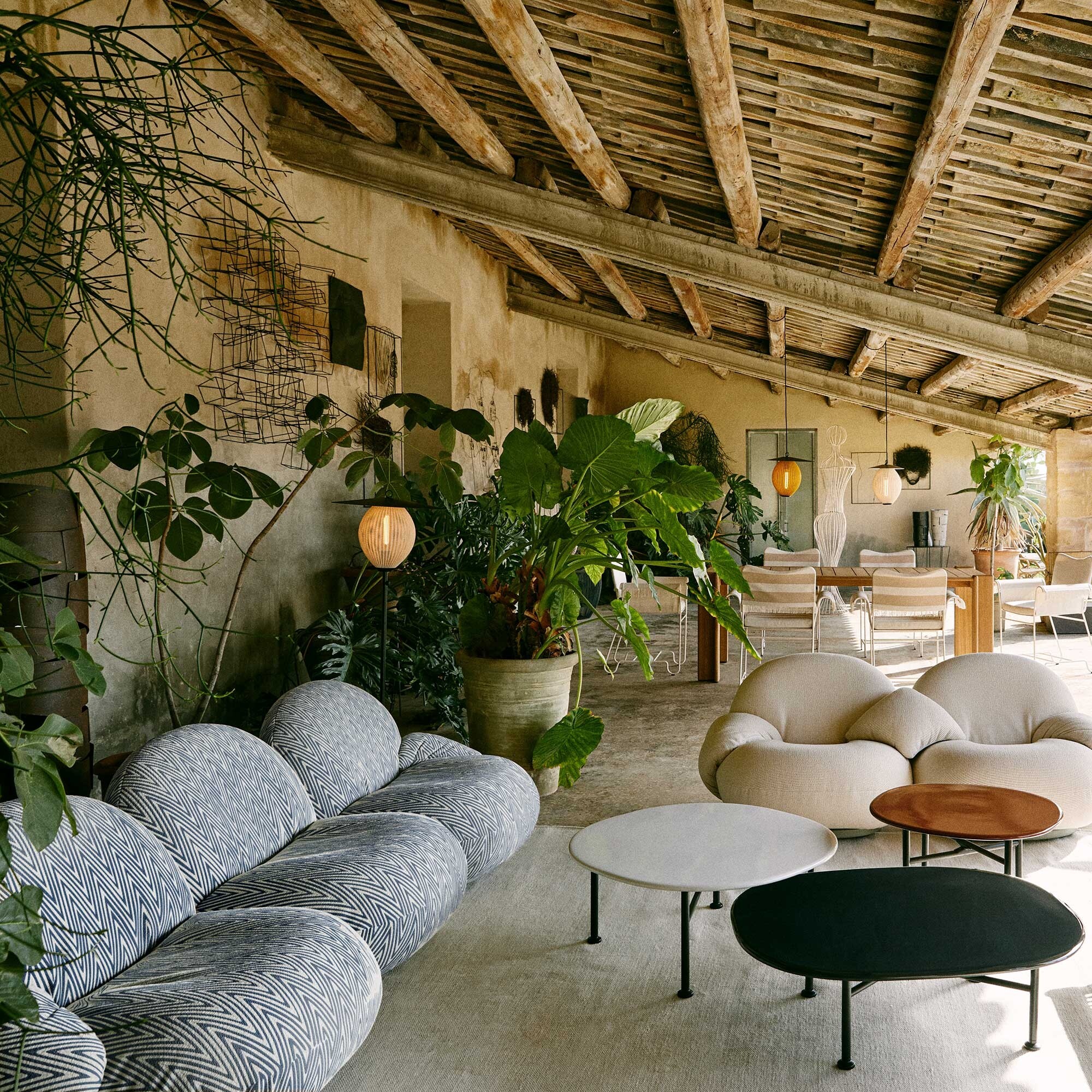 Pacha Outdoor Swivel Lounge Chair