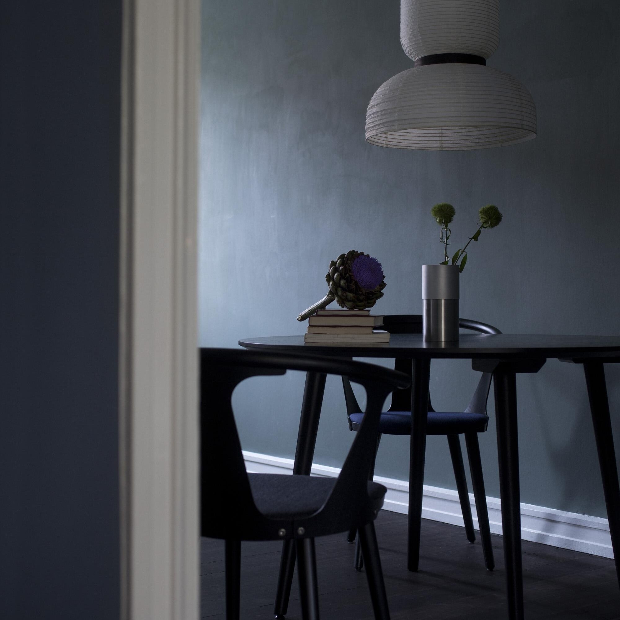 In Between SK4 Dining Table