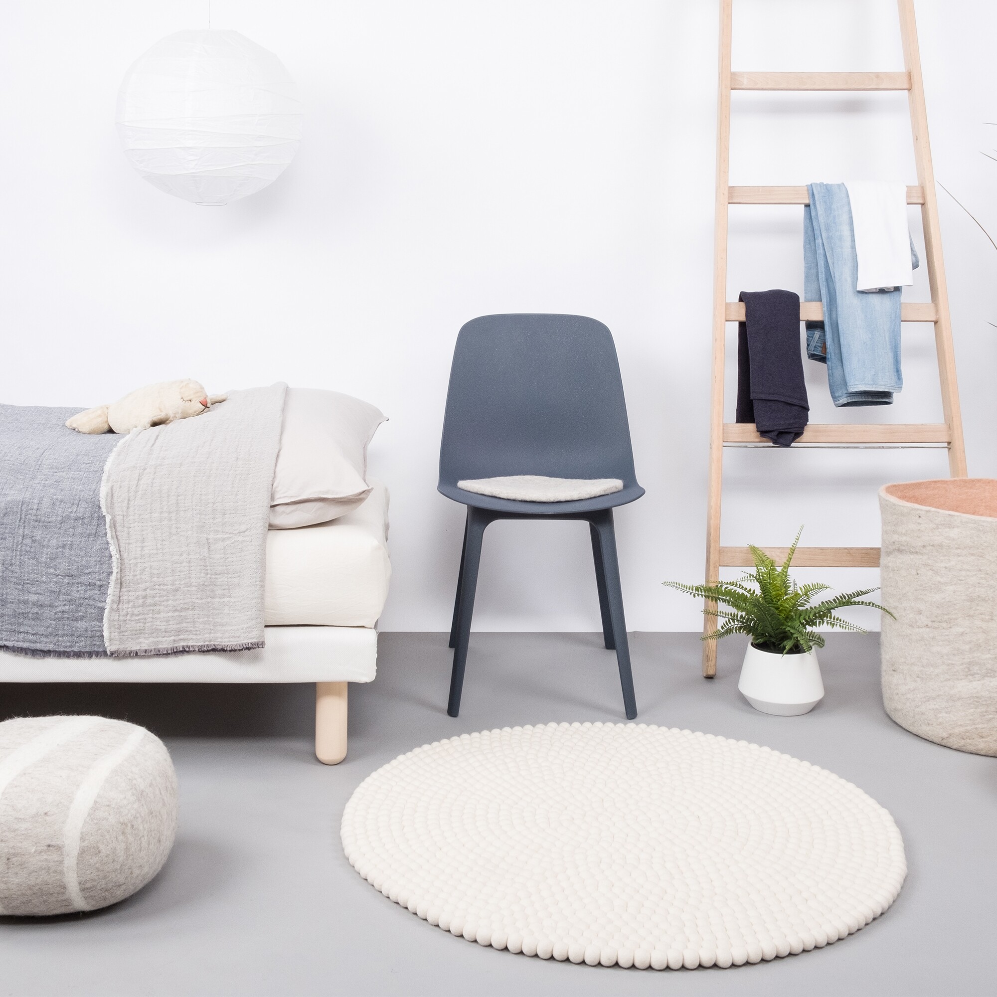 Linéa Felt Ball Rug